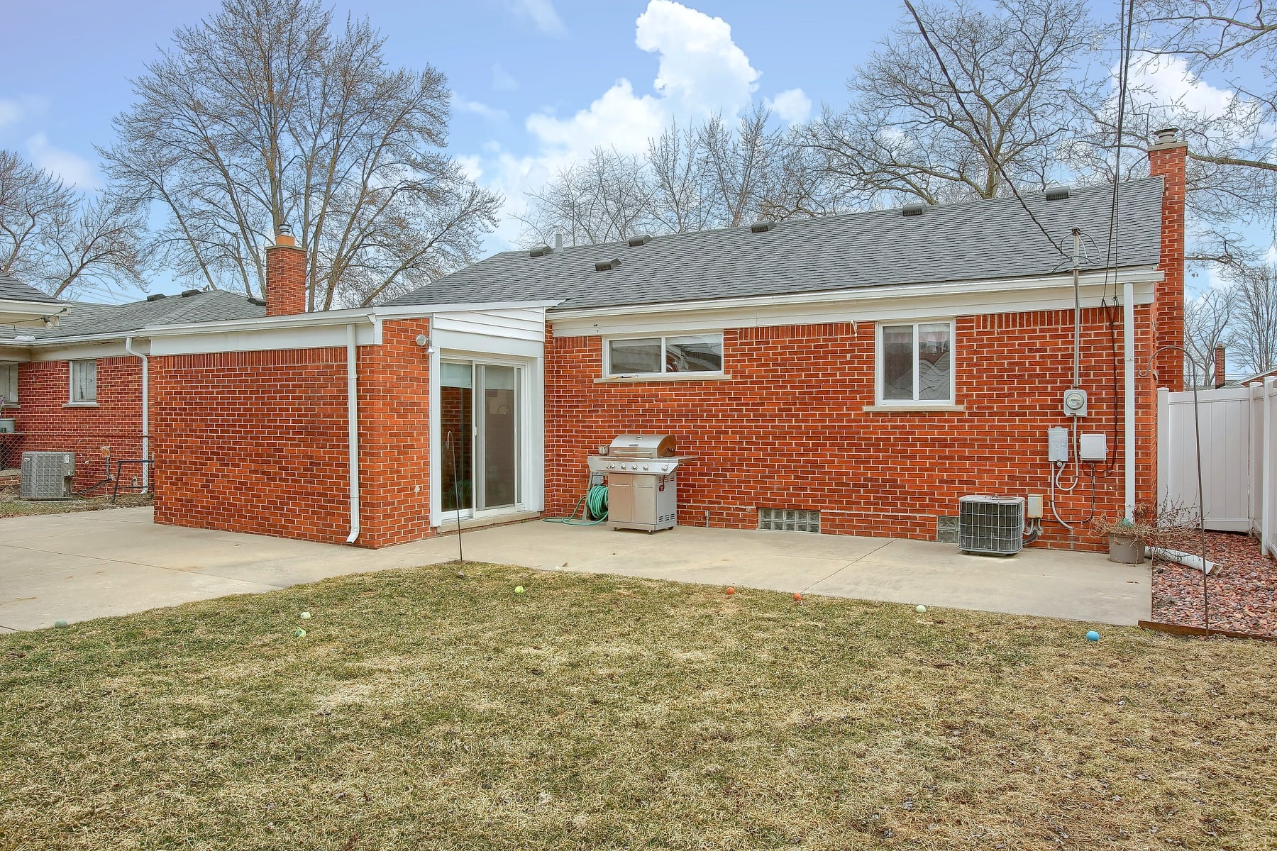 FOR SALE! Eastpointe, MI. Presented... Real Vision Studio
