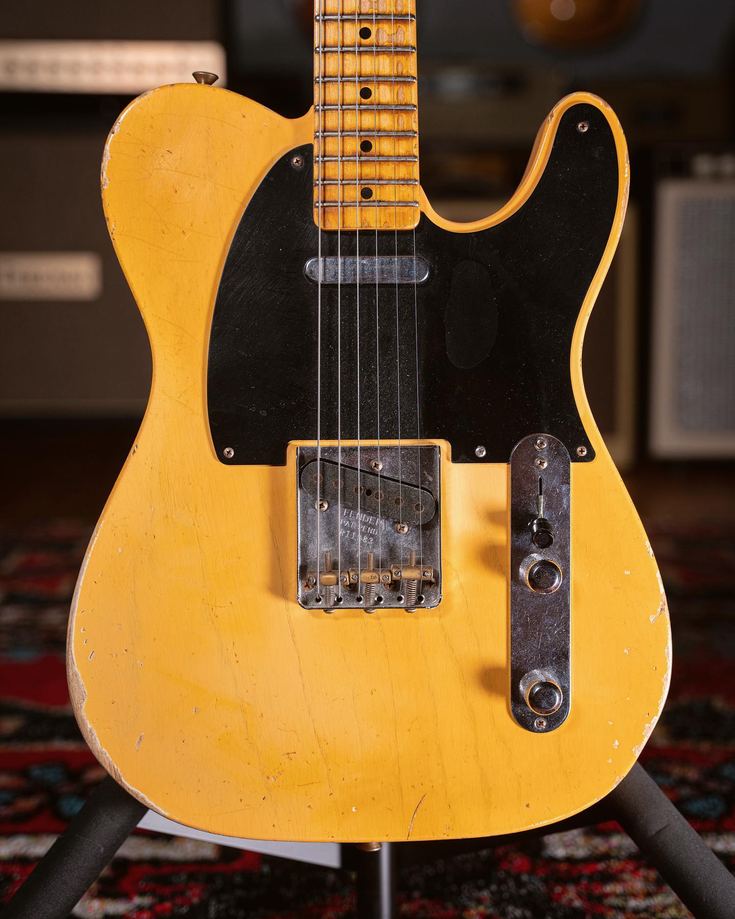 1972 is back with this beautiful '72 Tele Custom in black! All