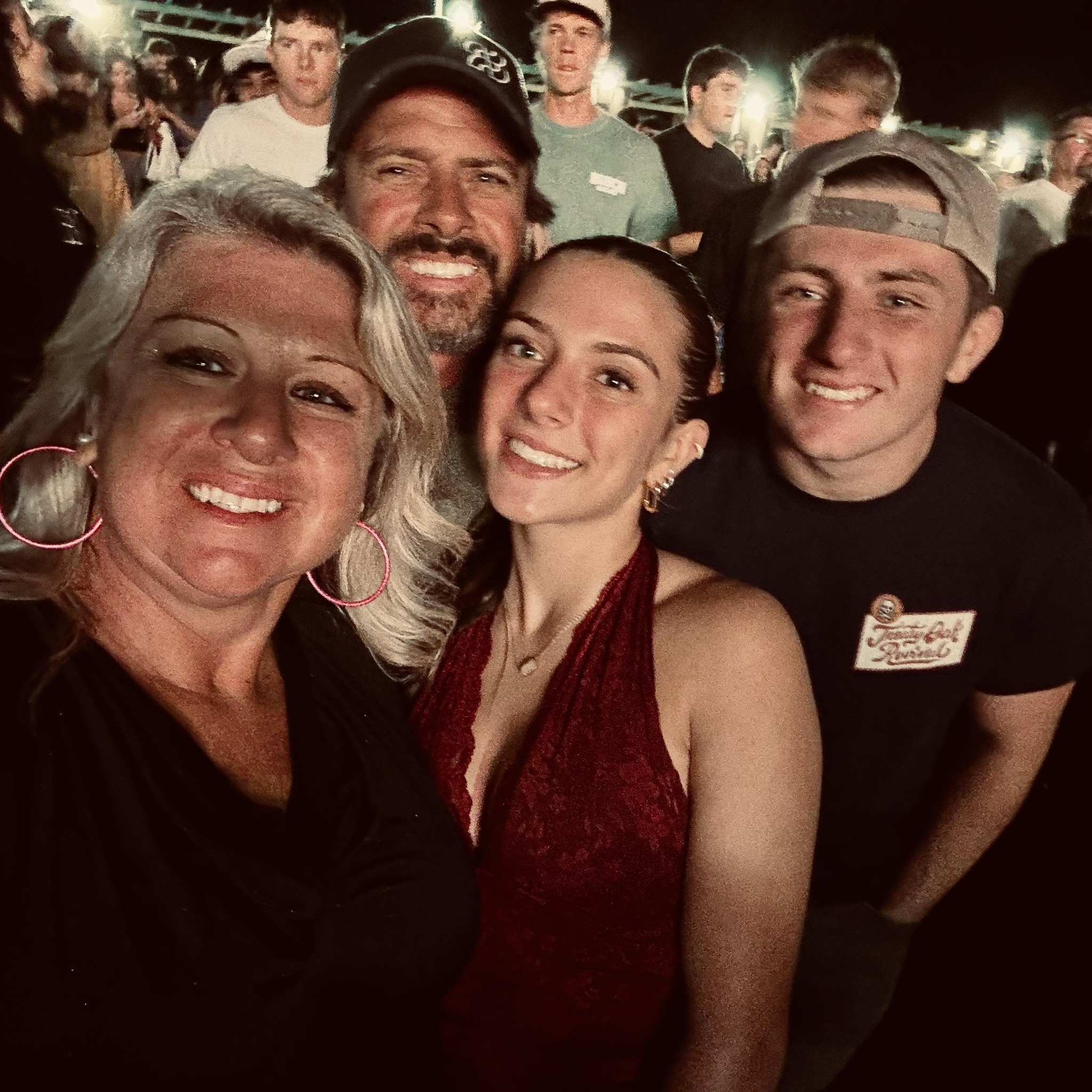 Robyn Rizzo (@RobynRizzo2) • Facebook, Connect with friends