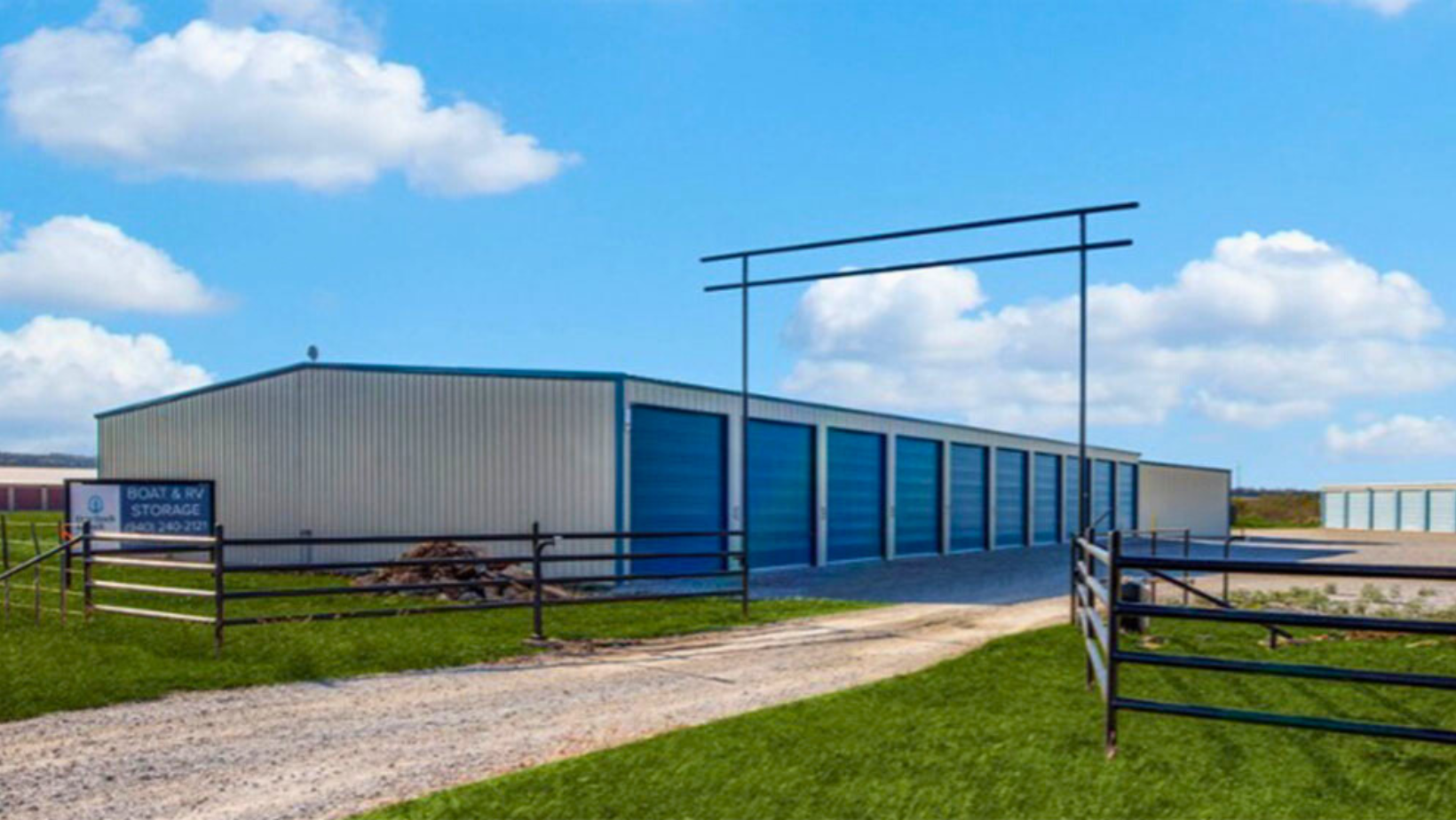 Dry Dock & Lock - Boat & RV Storage | Strawn TX