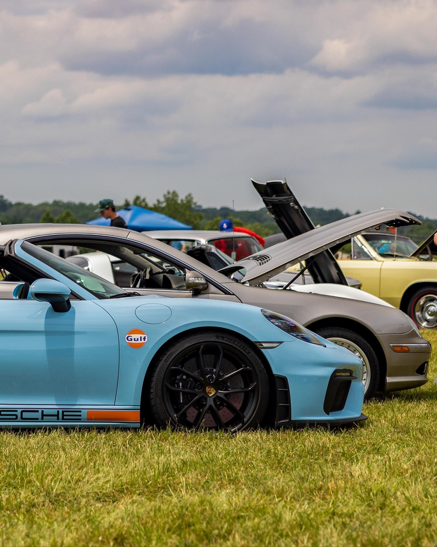 Porsche 918 Spyder in... - Peter Chesson Memorial Car Show