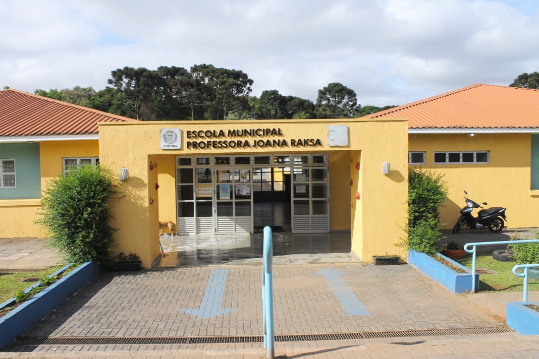 Colégio... - Colégio Estadual Moradias Monteiro Lobato