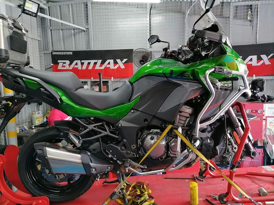 🏁 THE NEW BRIDGESTONE BATTLAX RACING V03 IS HERE! 🏁 Looking for