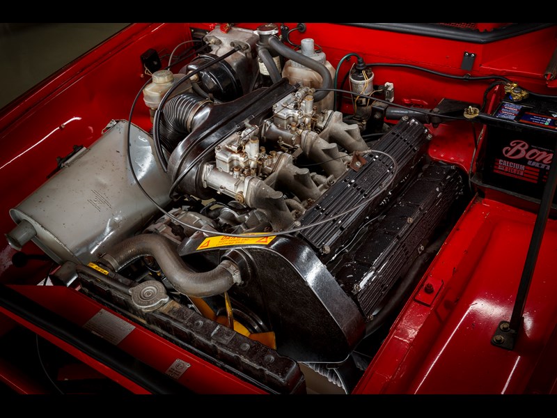 Today's random engine bay...what's... - Unique Cars magazine | Facebook