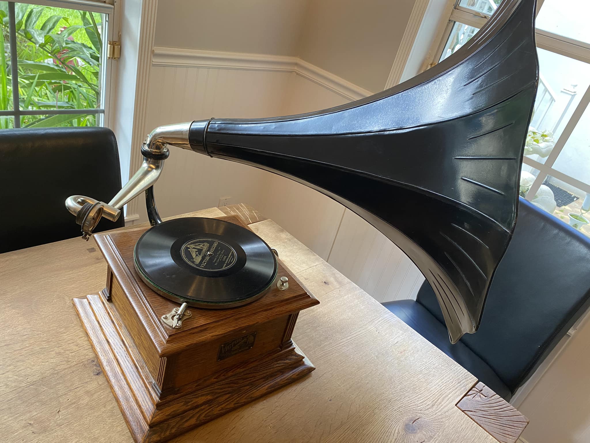 Restoring a Victor Phonograph Model III horn to original condition