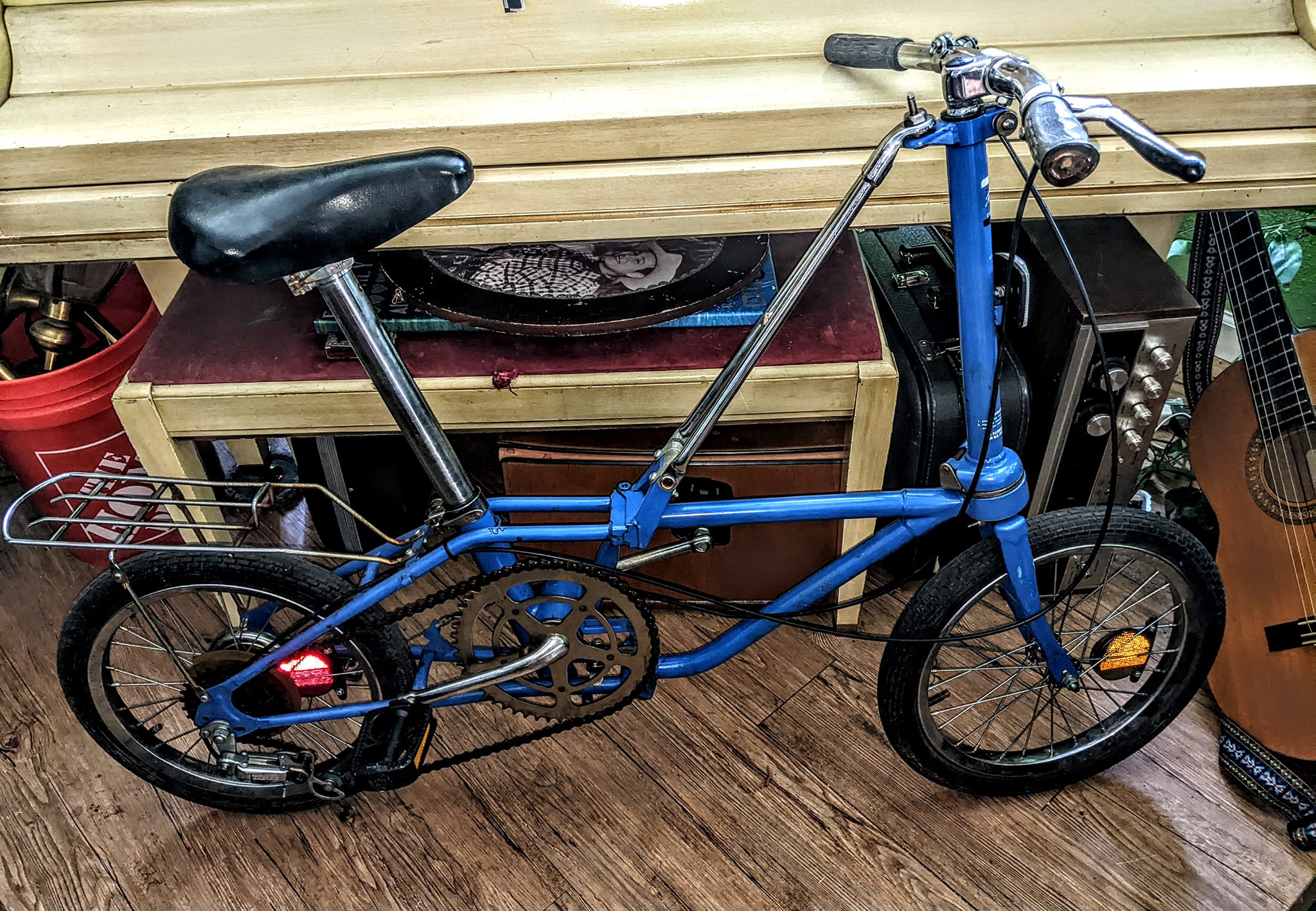 What are the different vintage Dahon folding bike models?