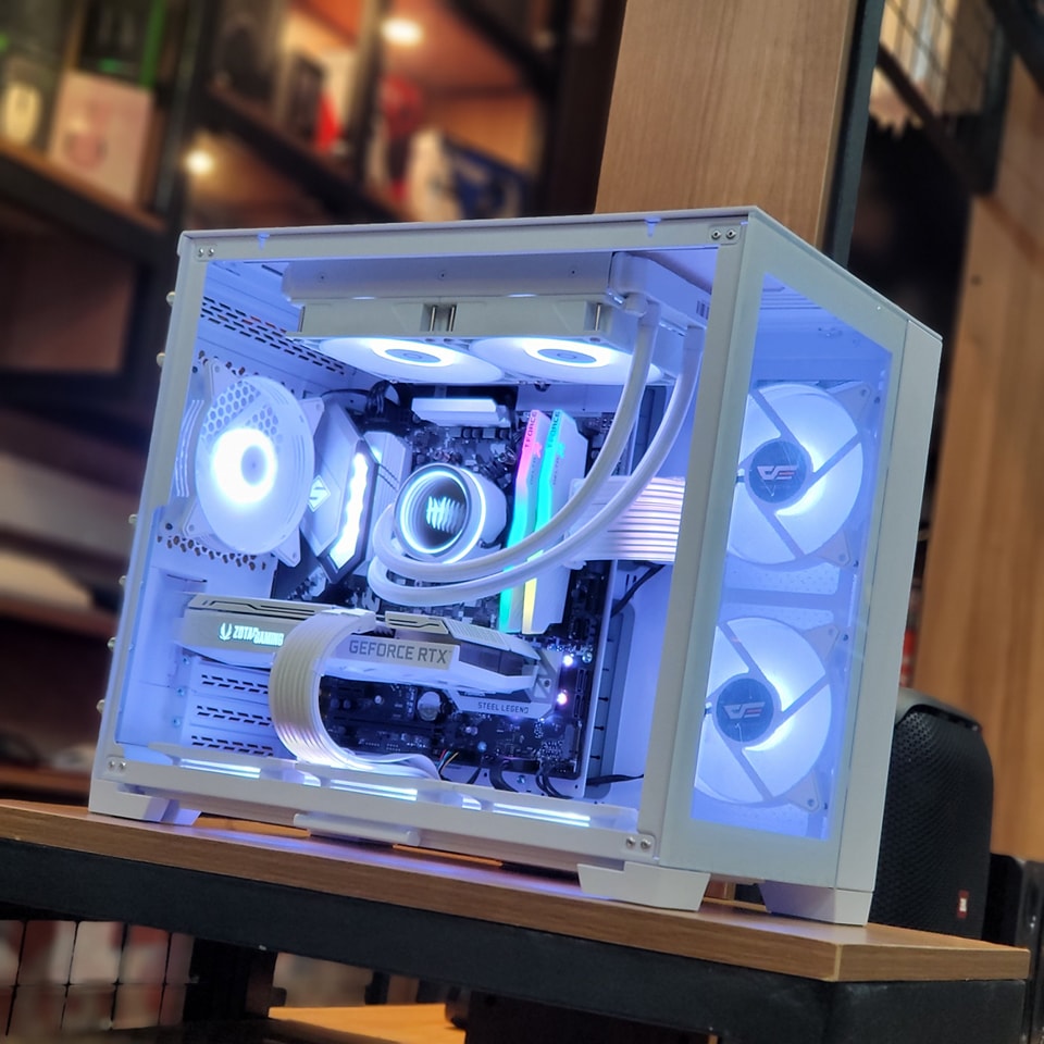 Clean White Build ft. Lian Li Dynamic... - Go-Tech MicroBiz