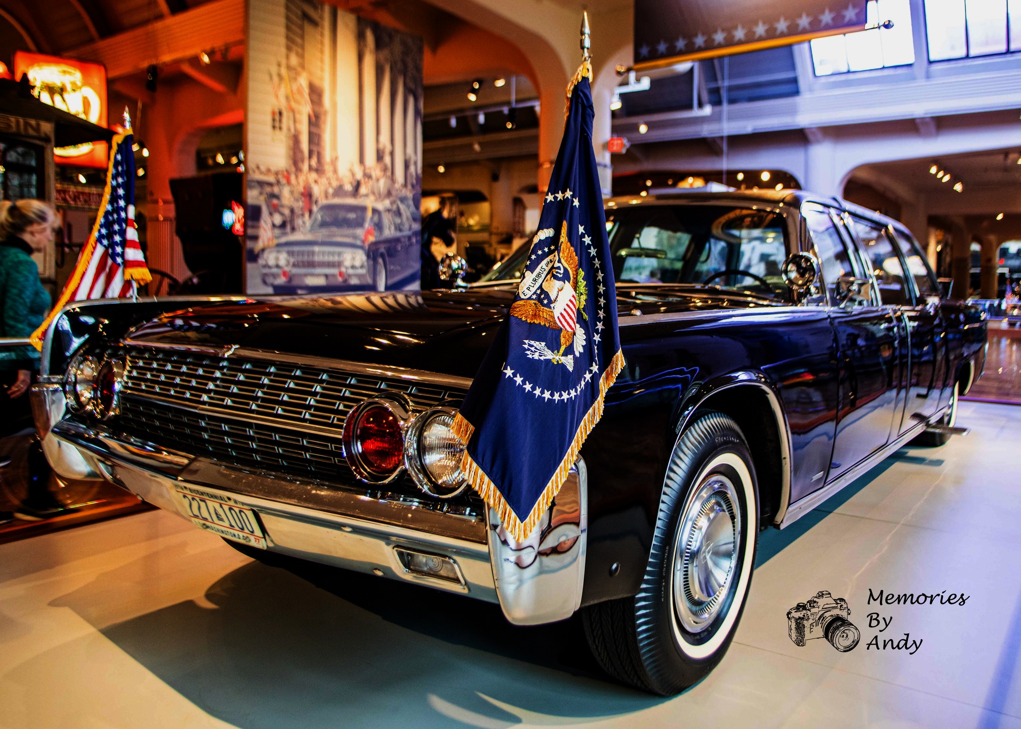 JFK's 1961 Lincoln Continental X100 parade limo