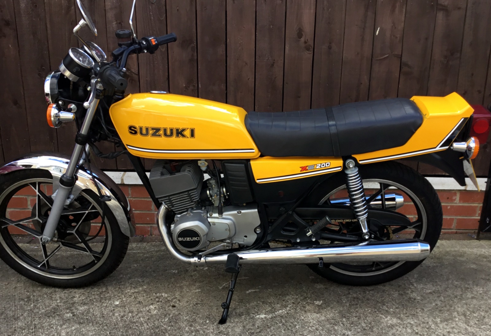 Motorbike Compatible Sticker Kit Blue Suzuki GT 250 X7