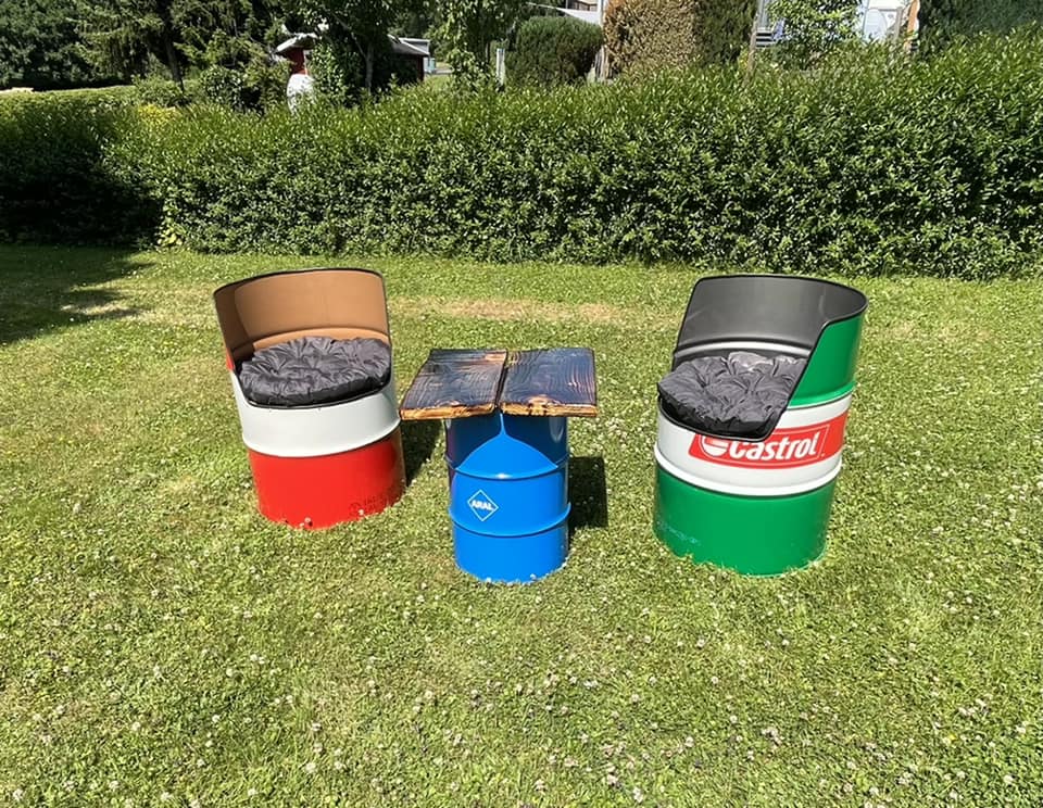 Nun steigen wir ins Möbel Geschäft mit ein.😃 Mehr da zu findet ihr bei EBay Kleinanzeigen #gartenmöbel #tonnensessel https://www.ebay-kleinanzeigen .de/s-bestandsliste.html?userId=40527454