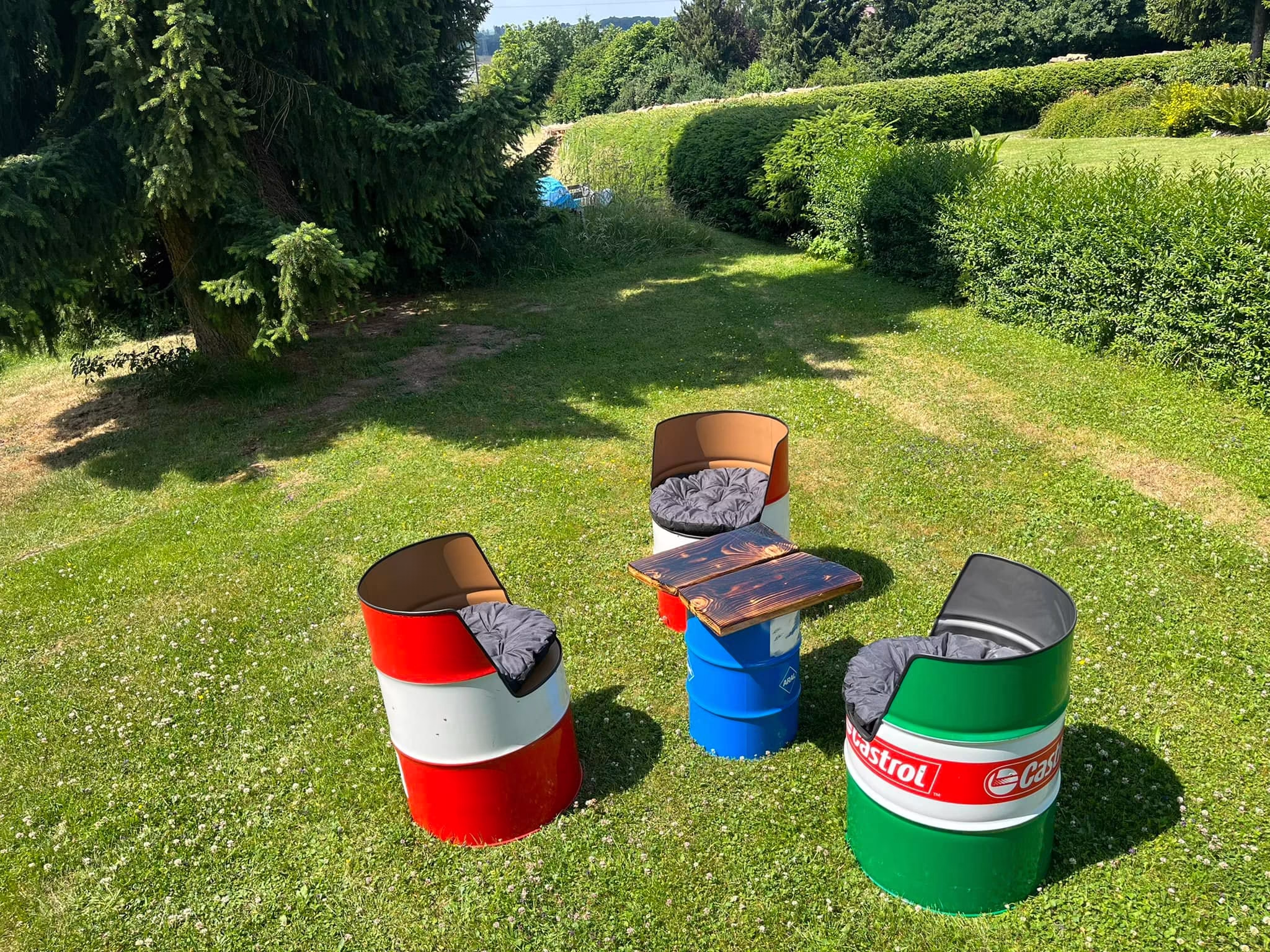 Nun steigen wir ins Möbel Geschäft mit ein.😃 Mehr da zu findet ihr bei EBay Kleinanzeigen #gartenmöbel #tonnensessel https://www.ebay-kleinanzeigen .de/s-bestandsliste.html?userId=40527454