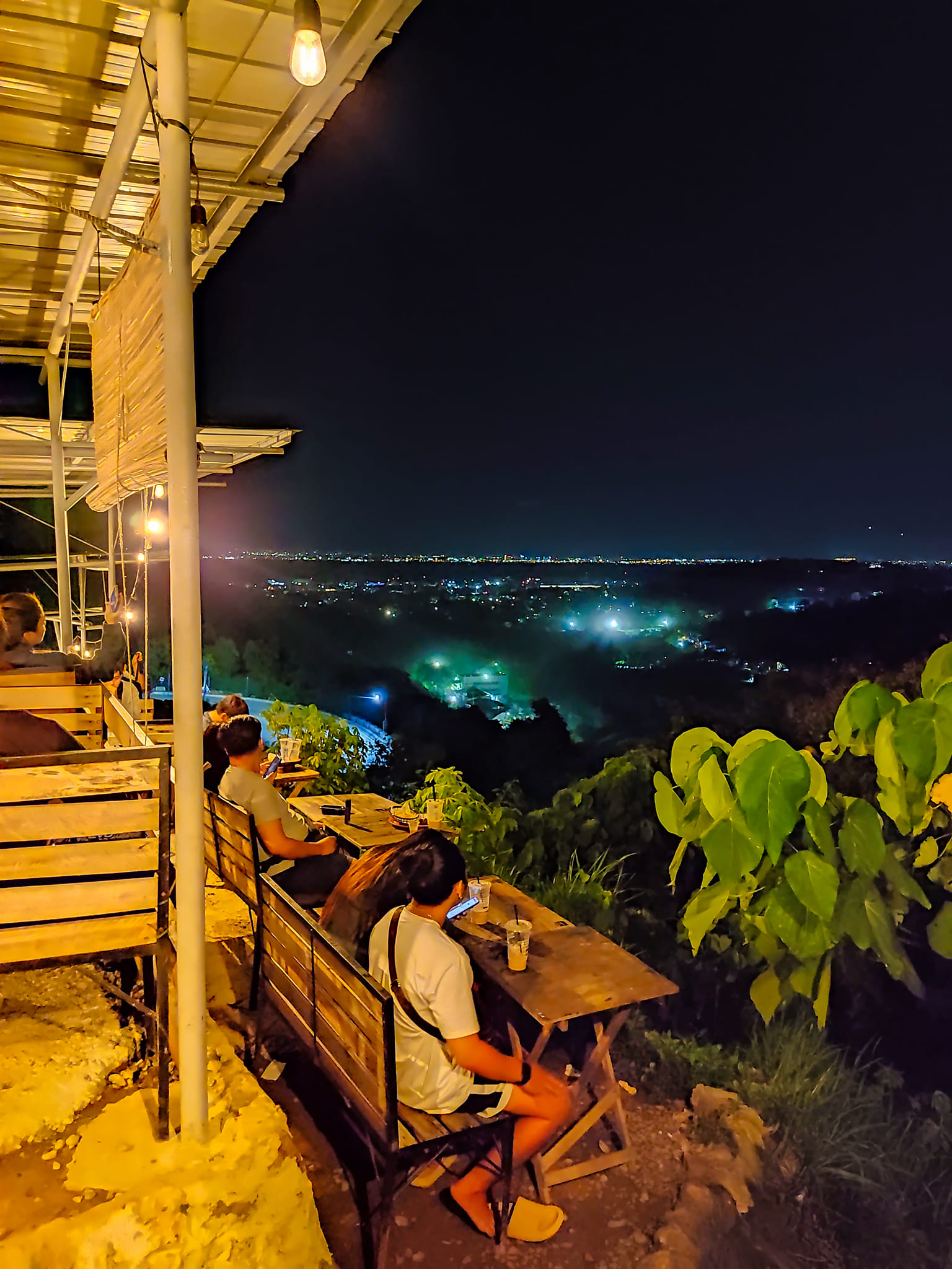 Lakbaylamonph - Alfresco Dining and Coffee shop located at...