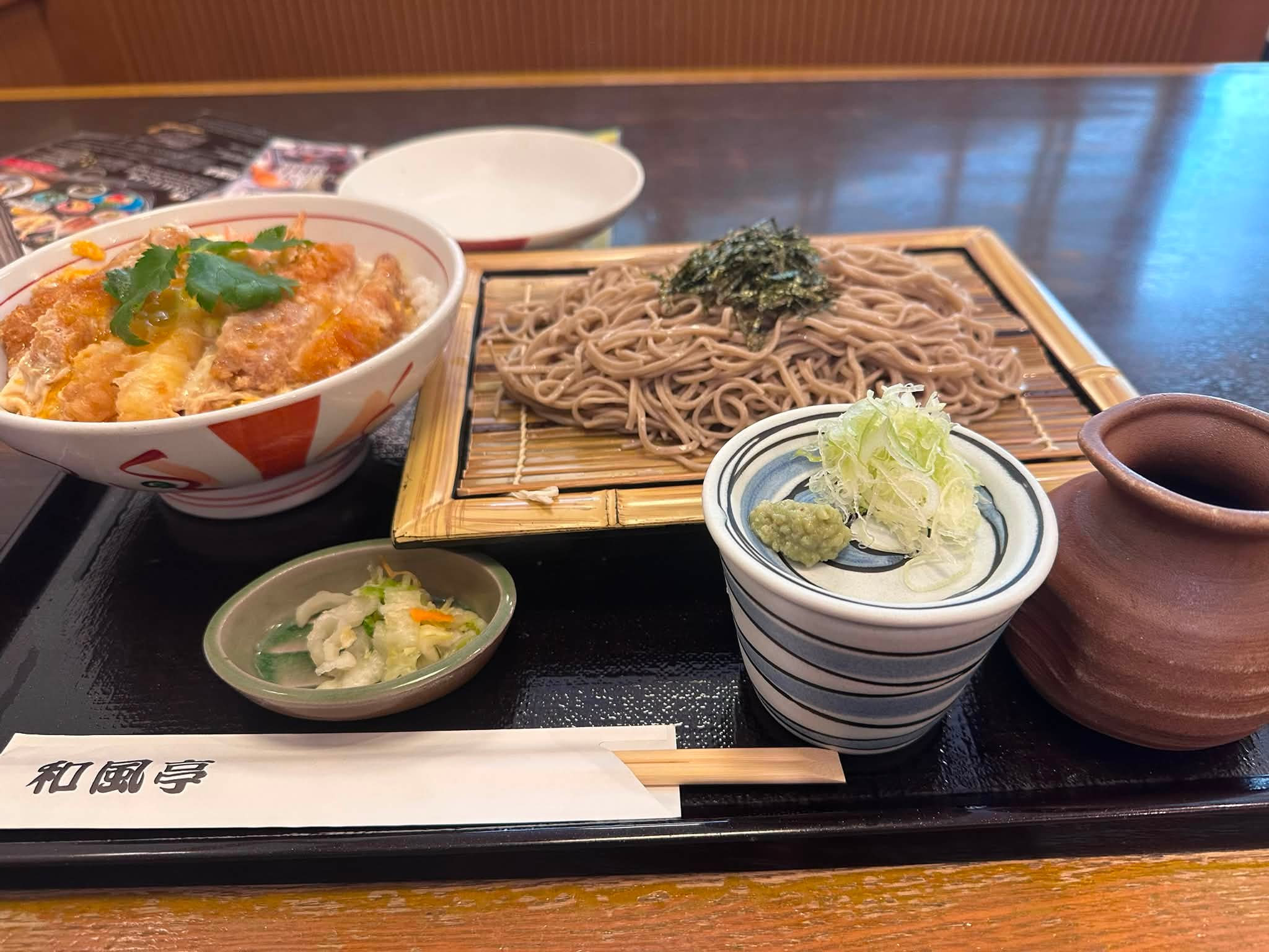 【中古】 たべあるき沖縄 沖縄で7月の食べ歩きをご覧ください^_^、