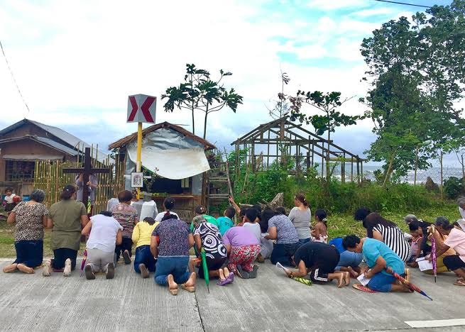 Katoliko Ako Forever - Via Crucis (Way of The Cross) ️ The Stations of ...
