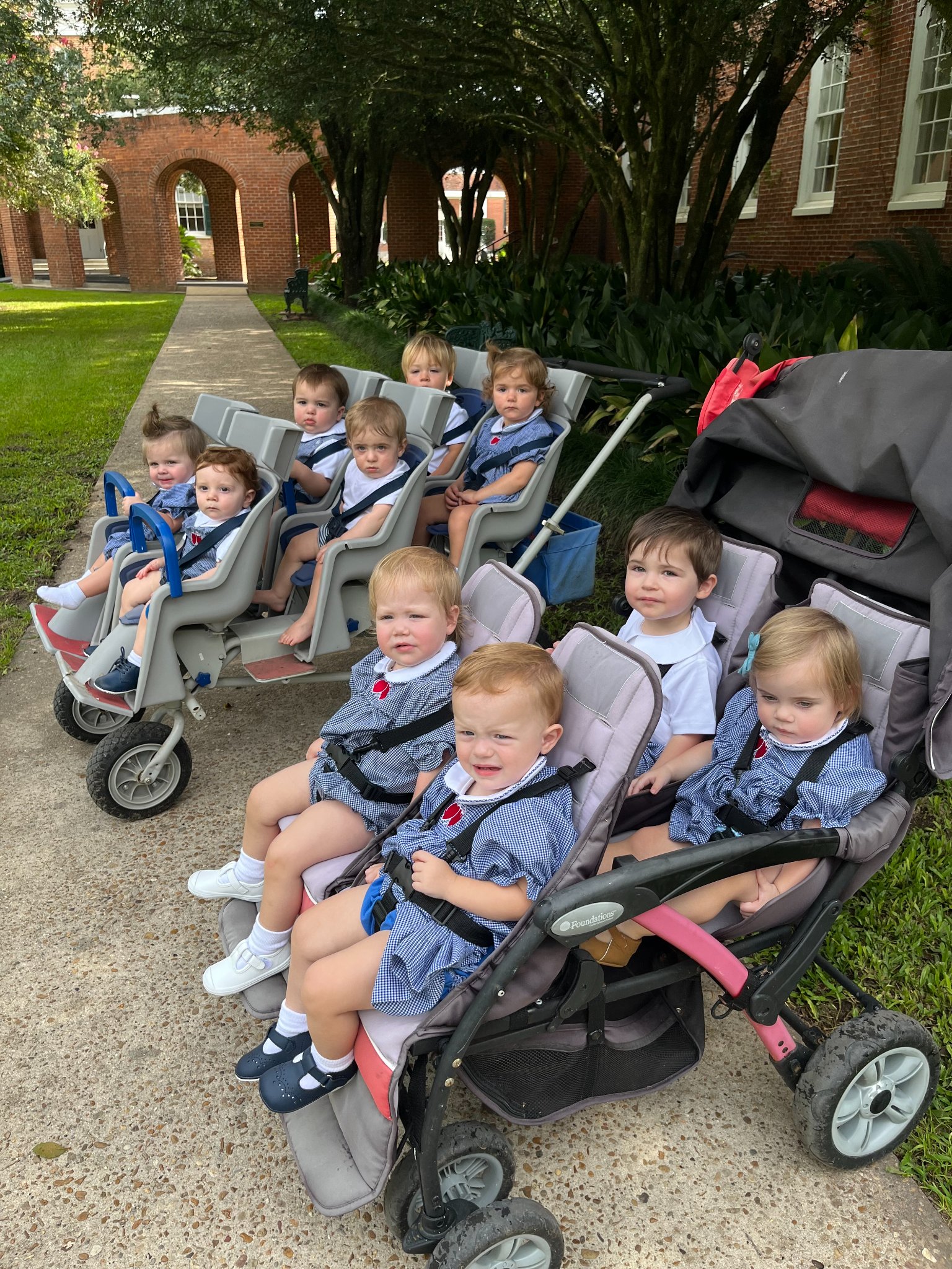 Happy Friday from our... - Academy of the Sacred Heart | Facebook