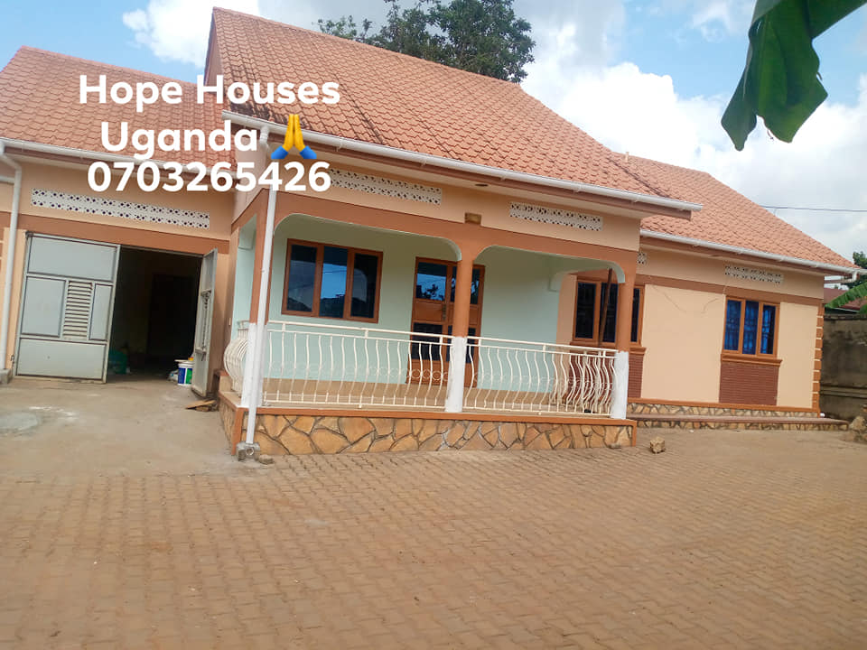 For Rent 👉 Standalone Location 👉... - Hope houses Uganda