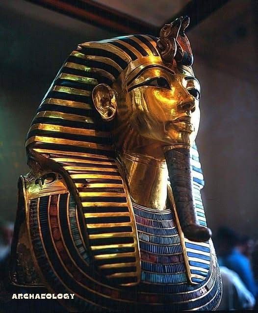 World - The golden mask of Tutankhamun is one of the most iconic ...