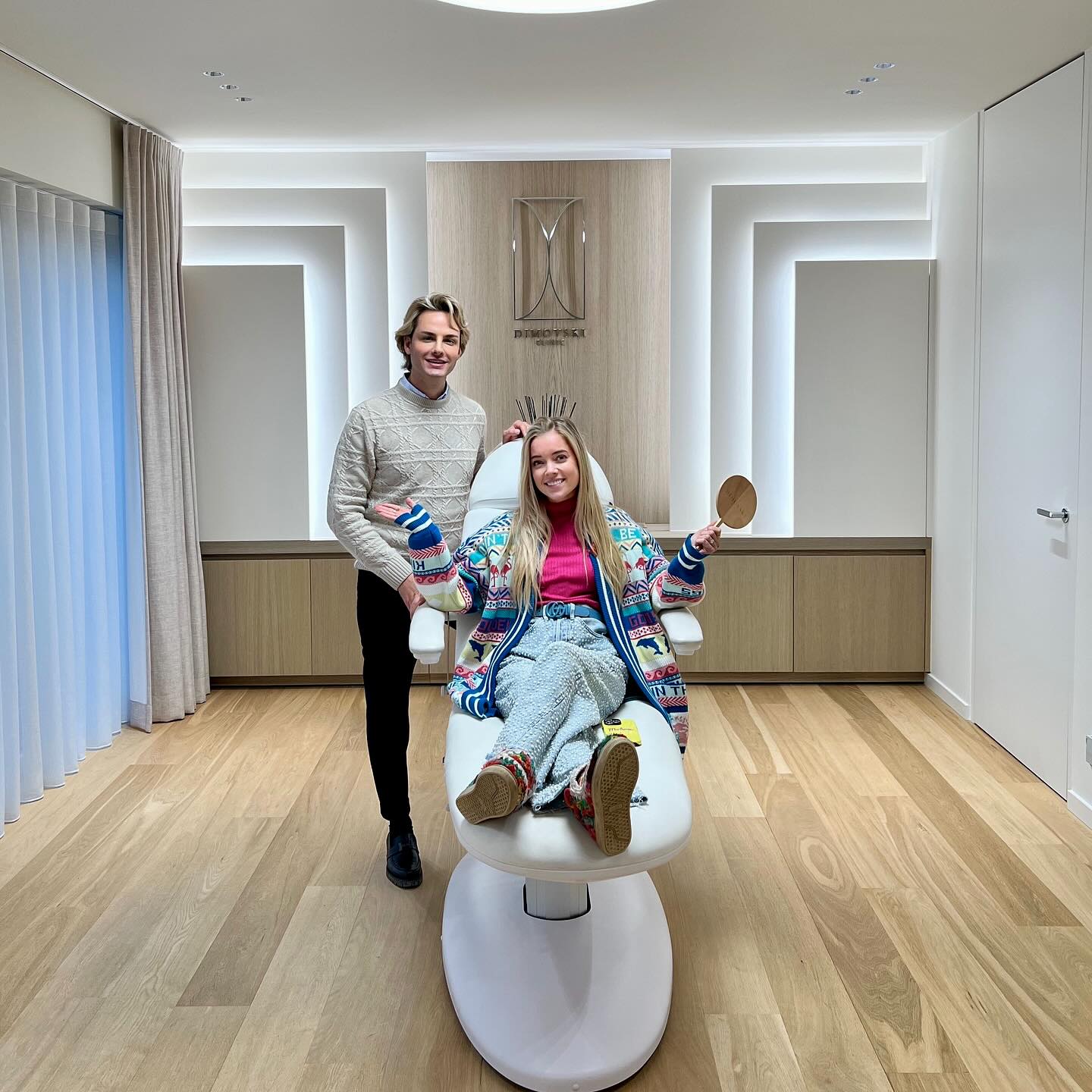 Dimovski - 🌟 An-Katrien koos voor de signature HIFU-behandeling bij ...