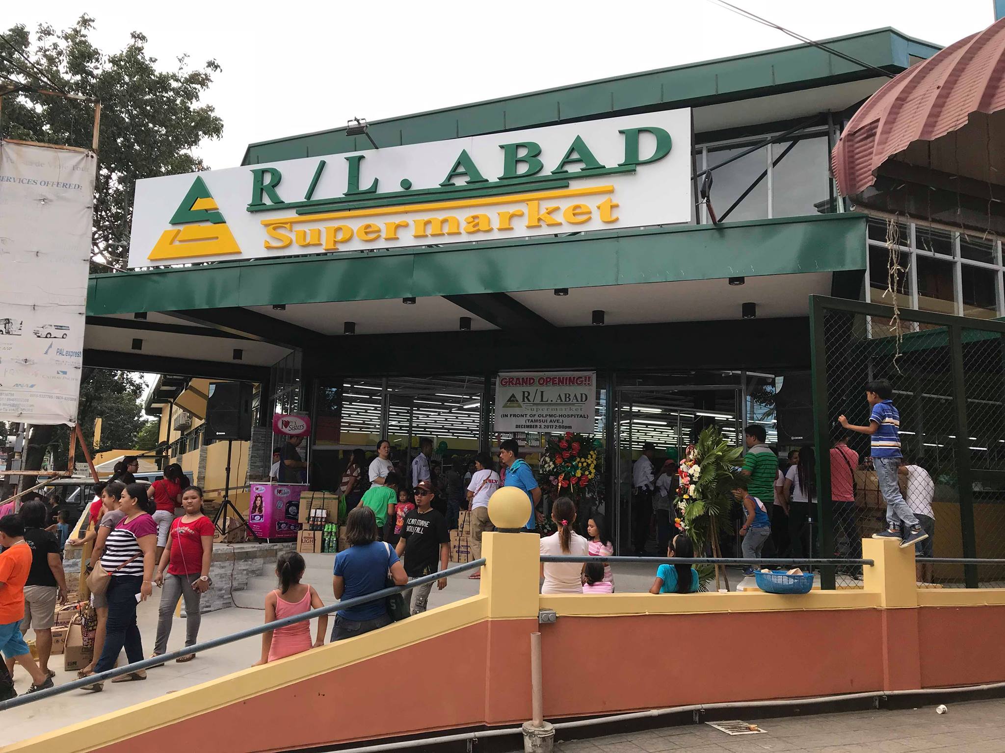 R/L Abad Supermarket