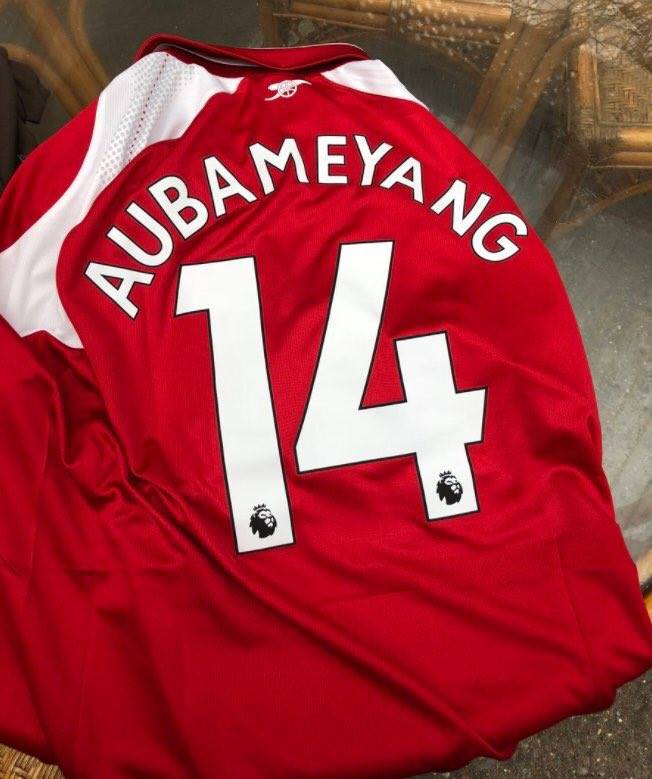 ま*ろ様 Arsenal Aubameyang 14 ユニフォーム Arsenal 2020 2021 #14