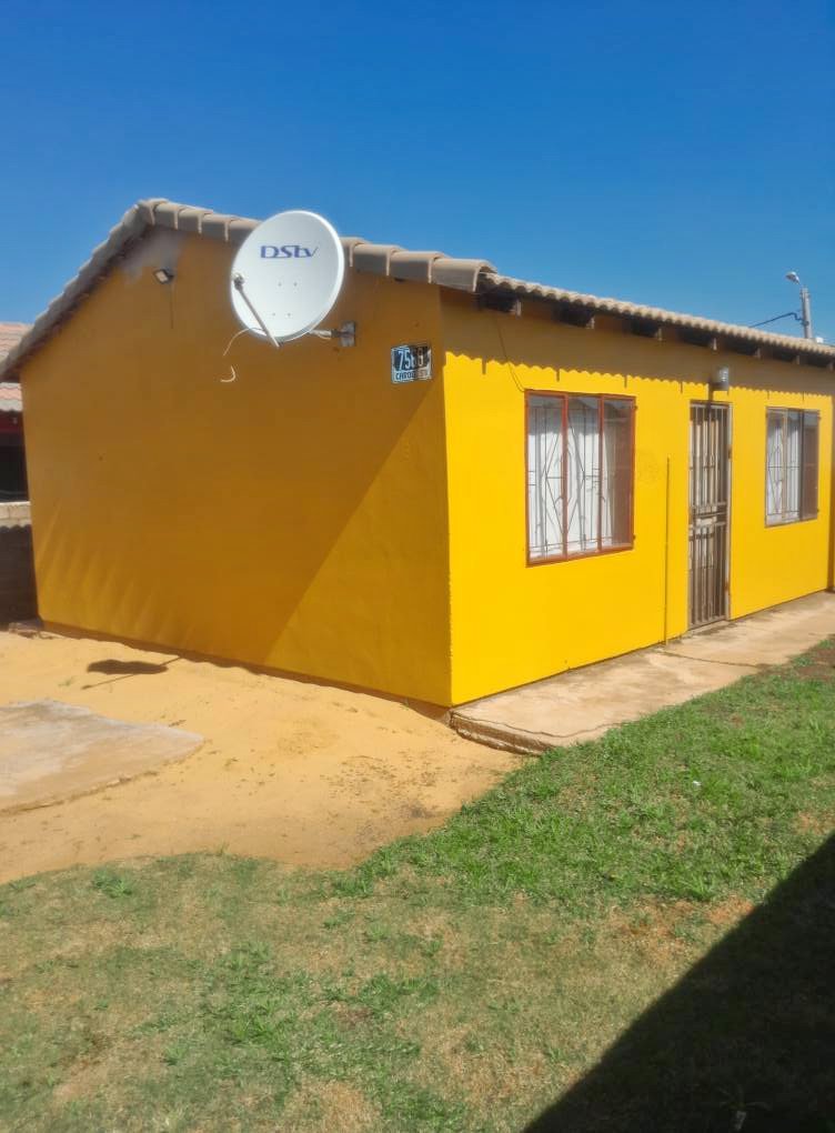 Rdp house - Property For Sale - Daveyton, Gauteng, South Africa ...