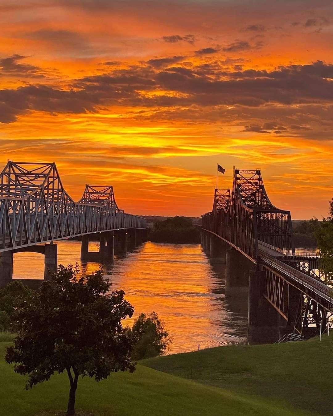 Tuesday sunset over Mississippi River near Vicksburg