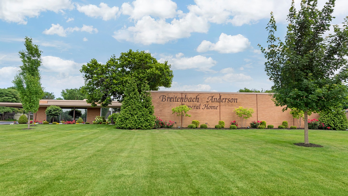 Breitenbach Anderson Funeral Home | Middletown OH