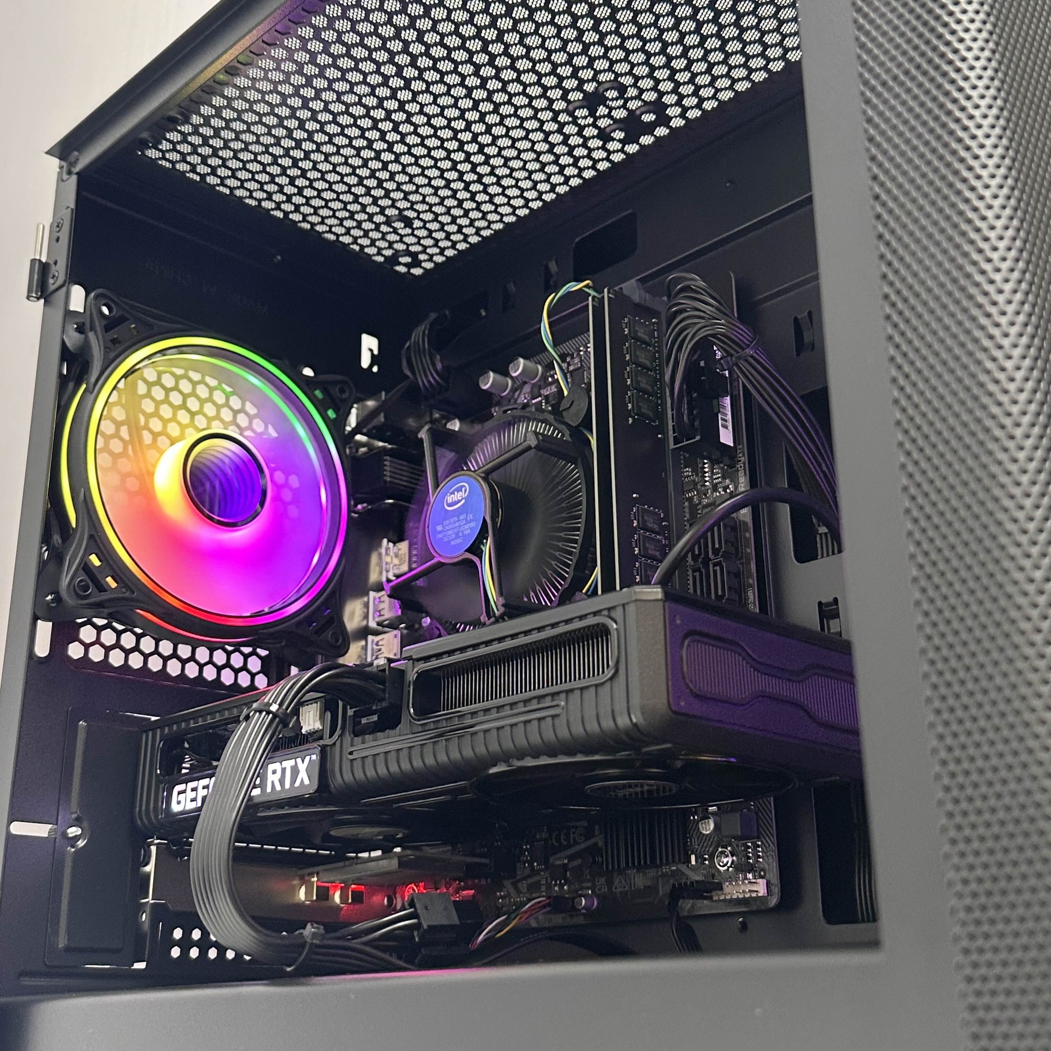 Is an RTX 3060 with an i5 10400F a good combo for gaming?