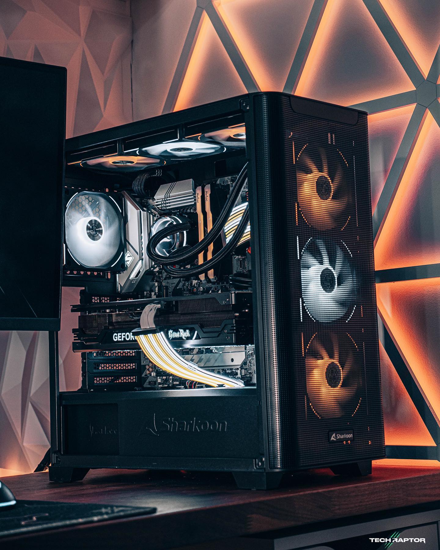 Tech Raptor - The new @lianliofficial UNI FANS V2 and...