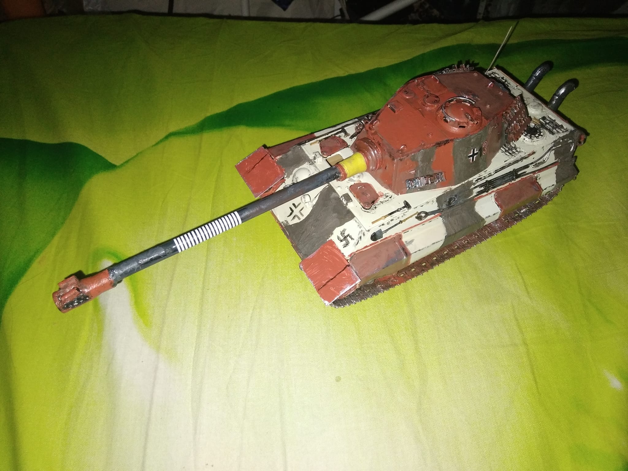 Modelcollects E-75 with a 3D designed and printed turret.