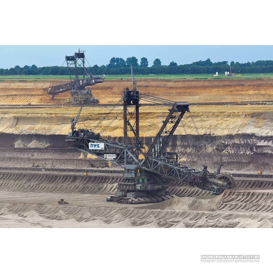 Bagger 293. This is the... - Engineering and Architecture | Facebook
