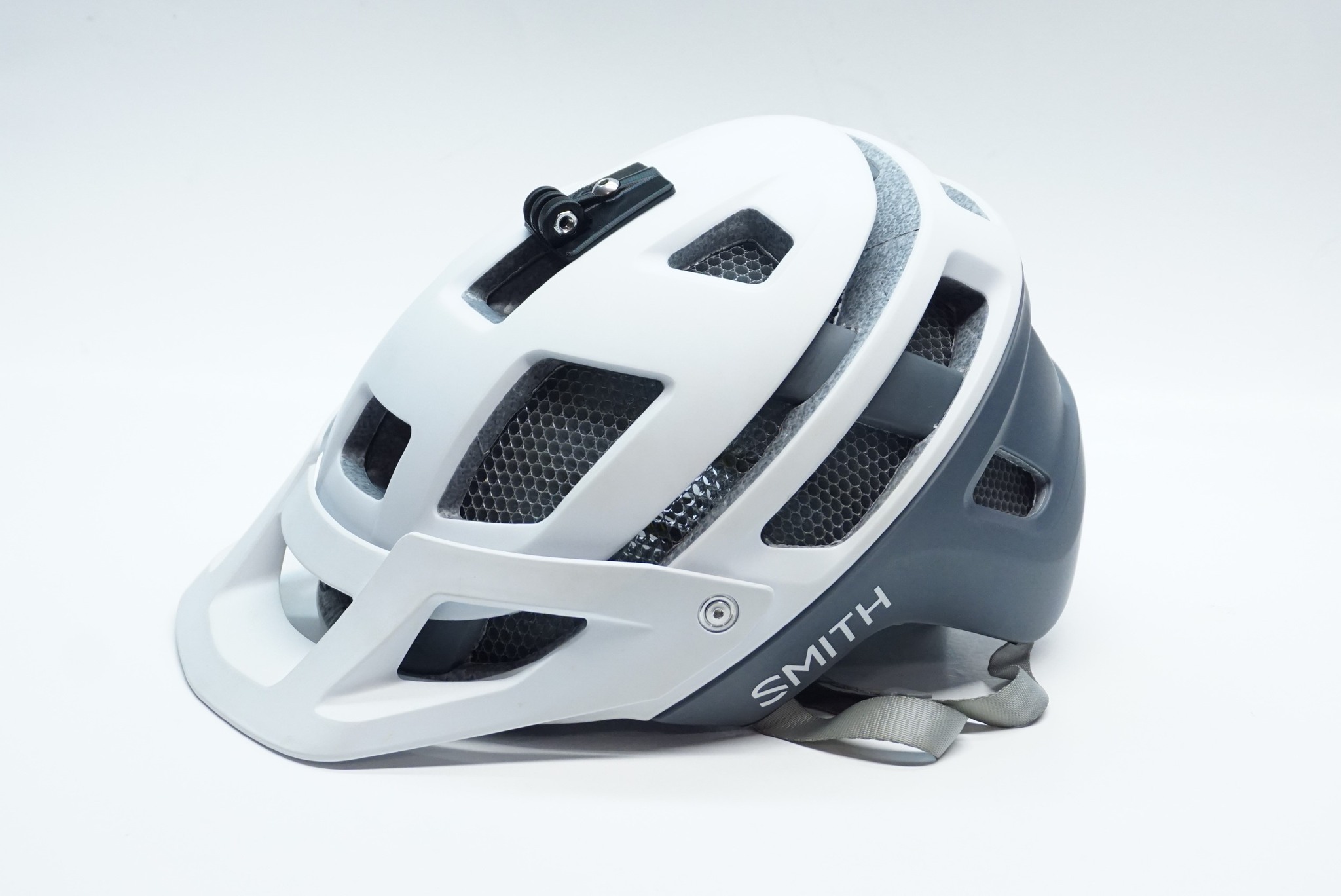 smith forefront 2 mips helmet large / matte iron - Cloudgrey offering adults reliable protection while mountain biking. Smith ForeFront 2 MIPS MTB