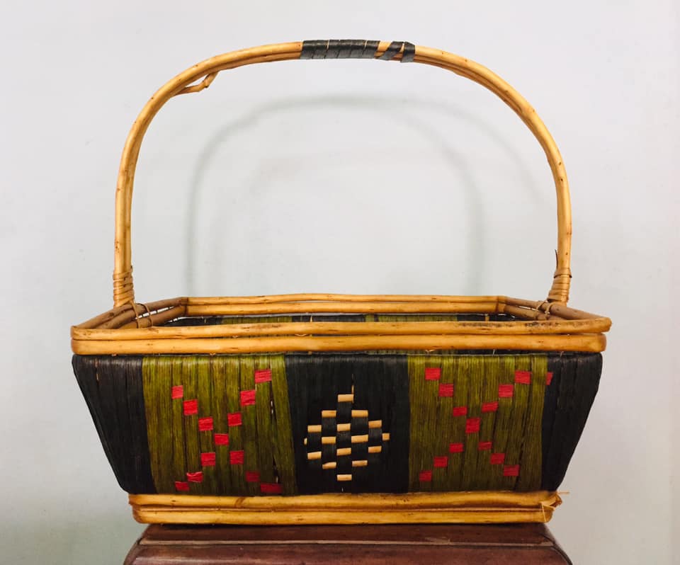 VAREE Basket & Decoration