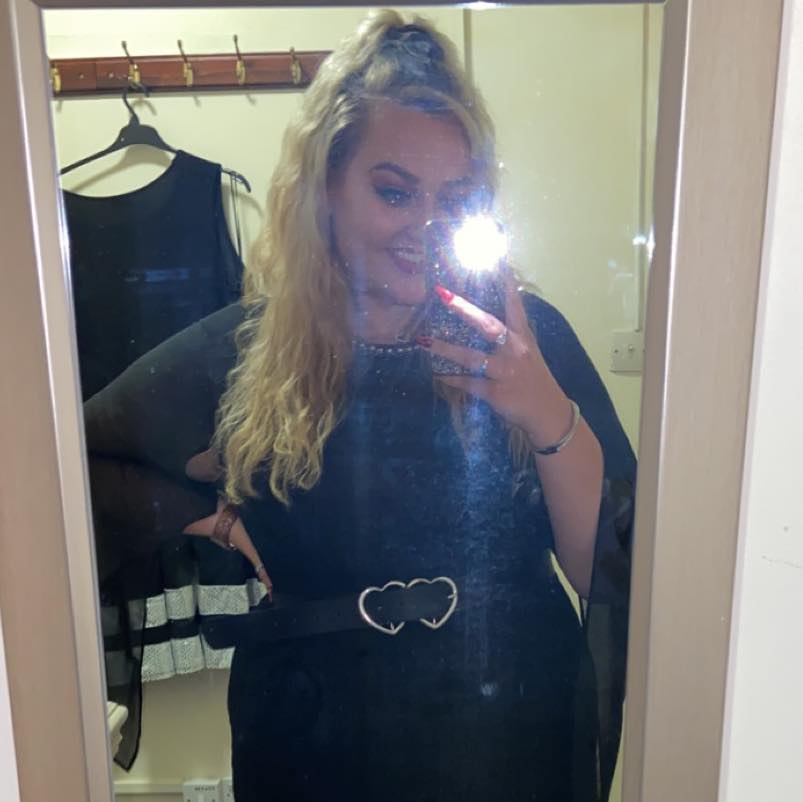 Leah B - Female Vocalist