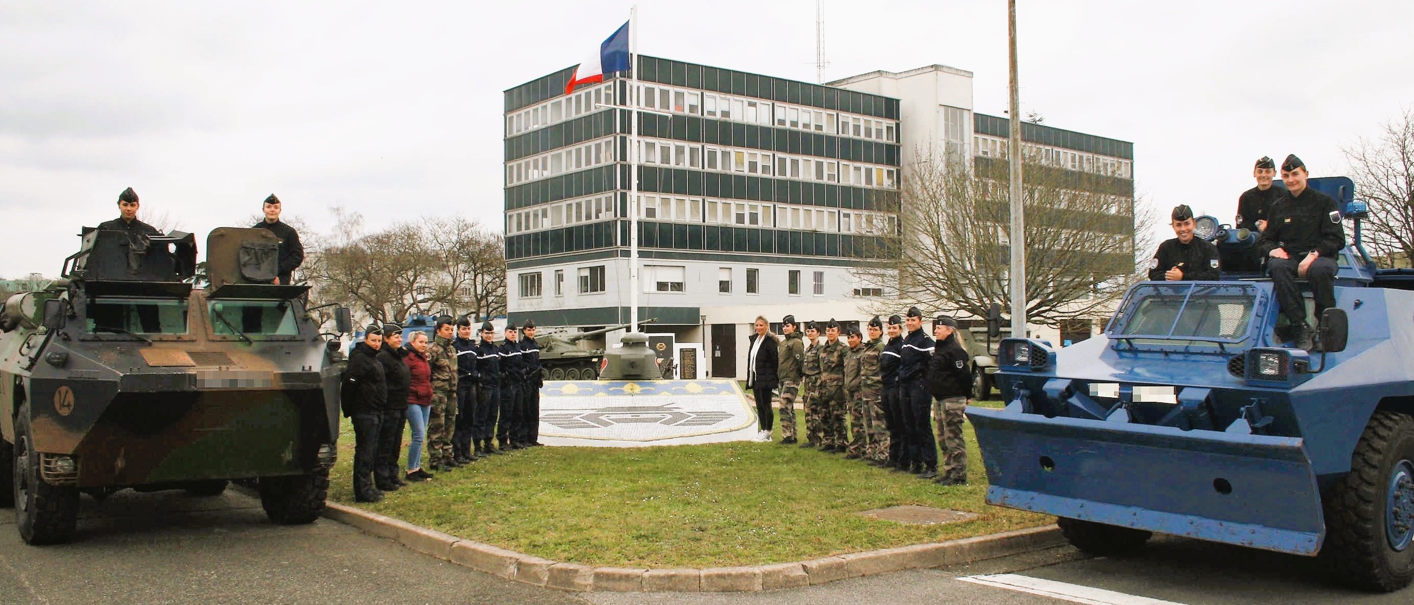 Adresse Groupement Blindé De La Gendarmerie Mobile à Versailles Satory