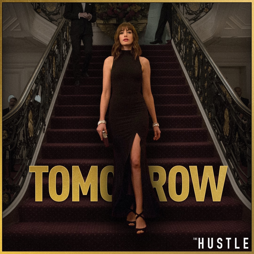 anne hathaway the hustle black dress Color:Black/white