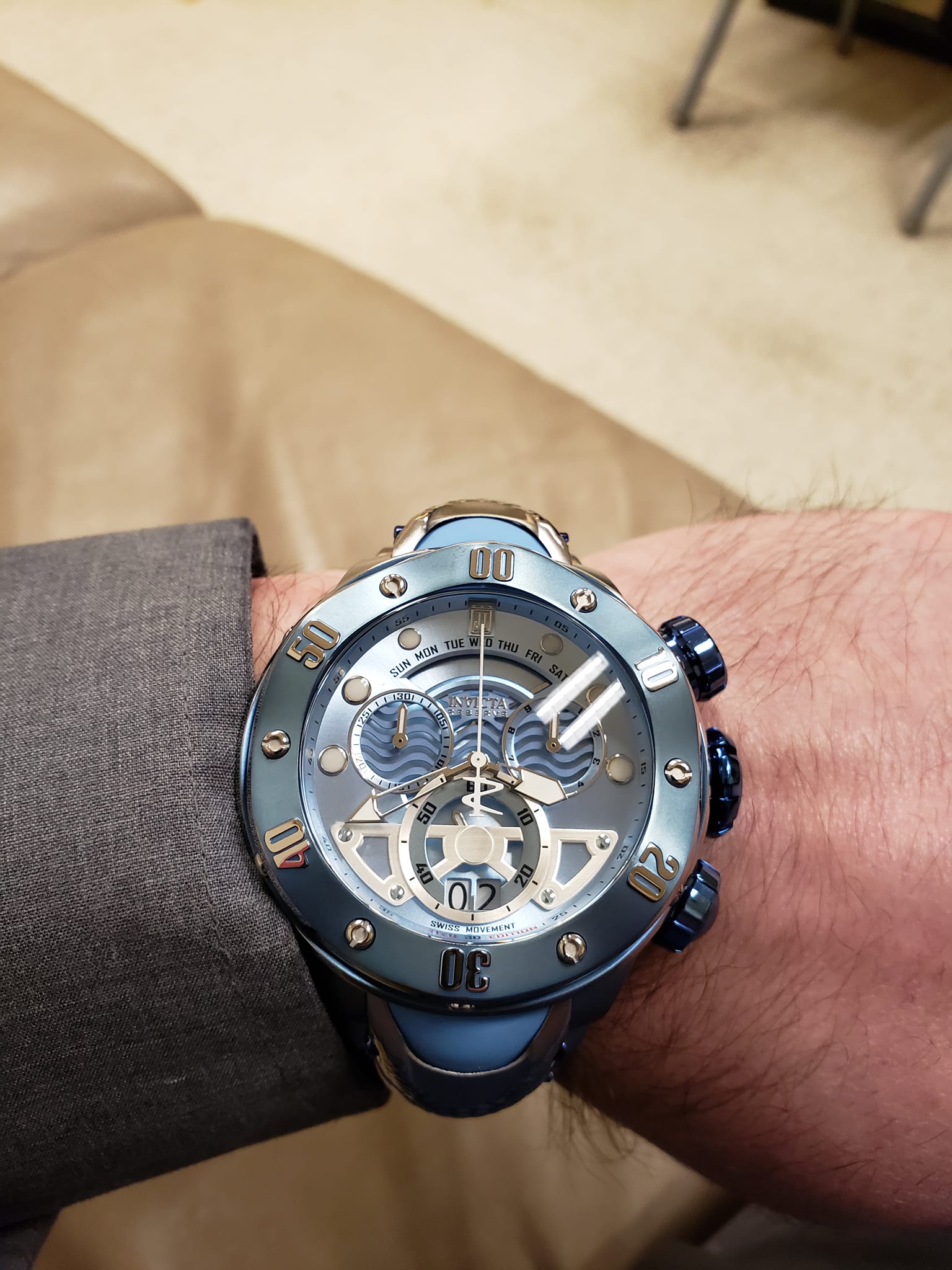 Let's get Kraken! First-ever iridescent variation of the Invicta