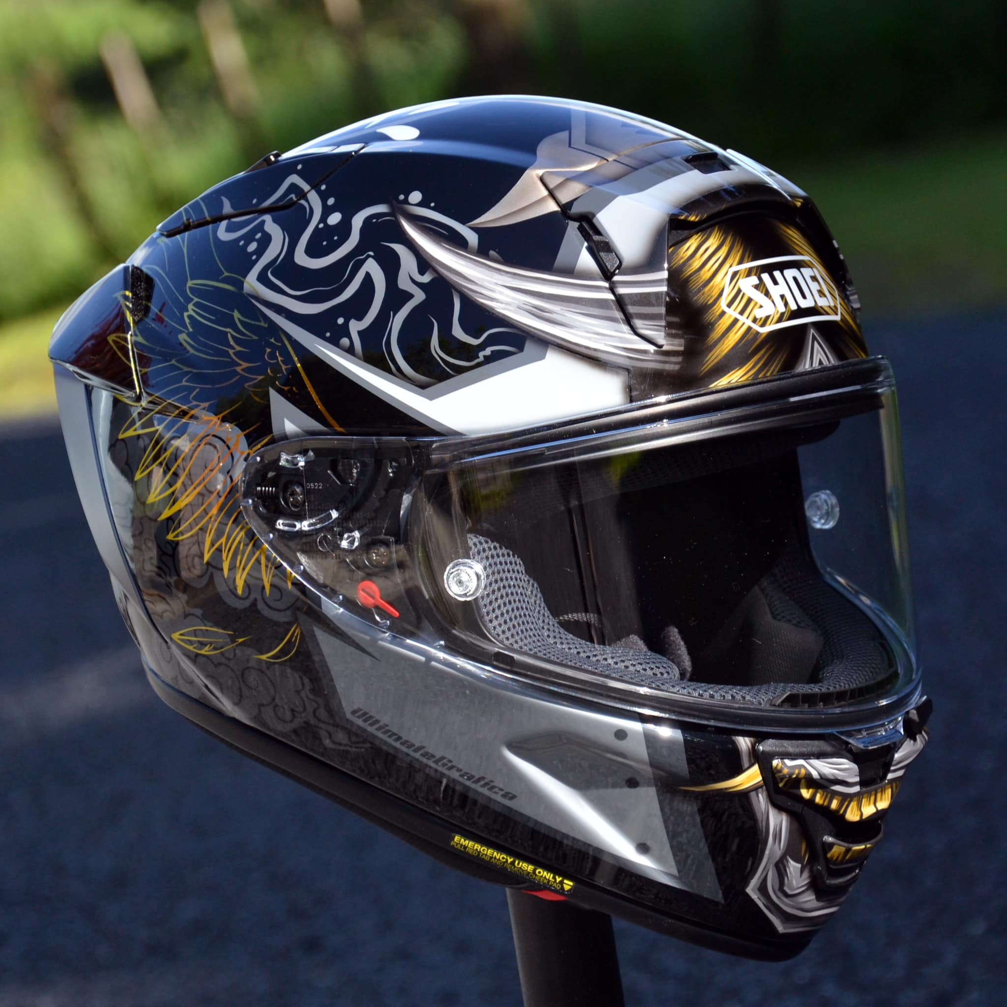 Red, white, and all the energy in between. ?⚪️?️ The SHOEI Z 
