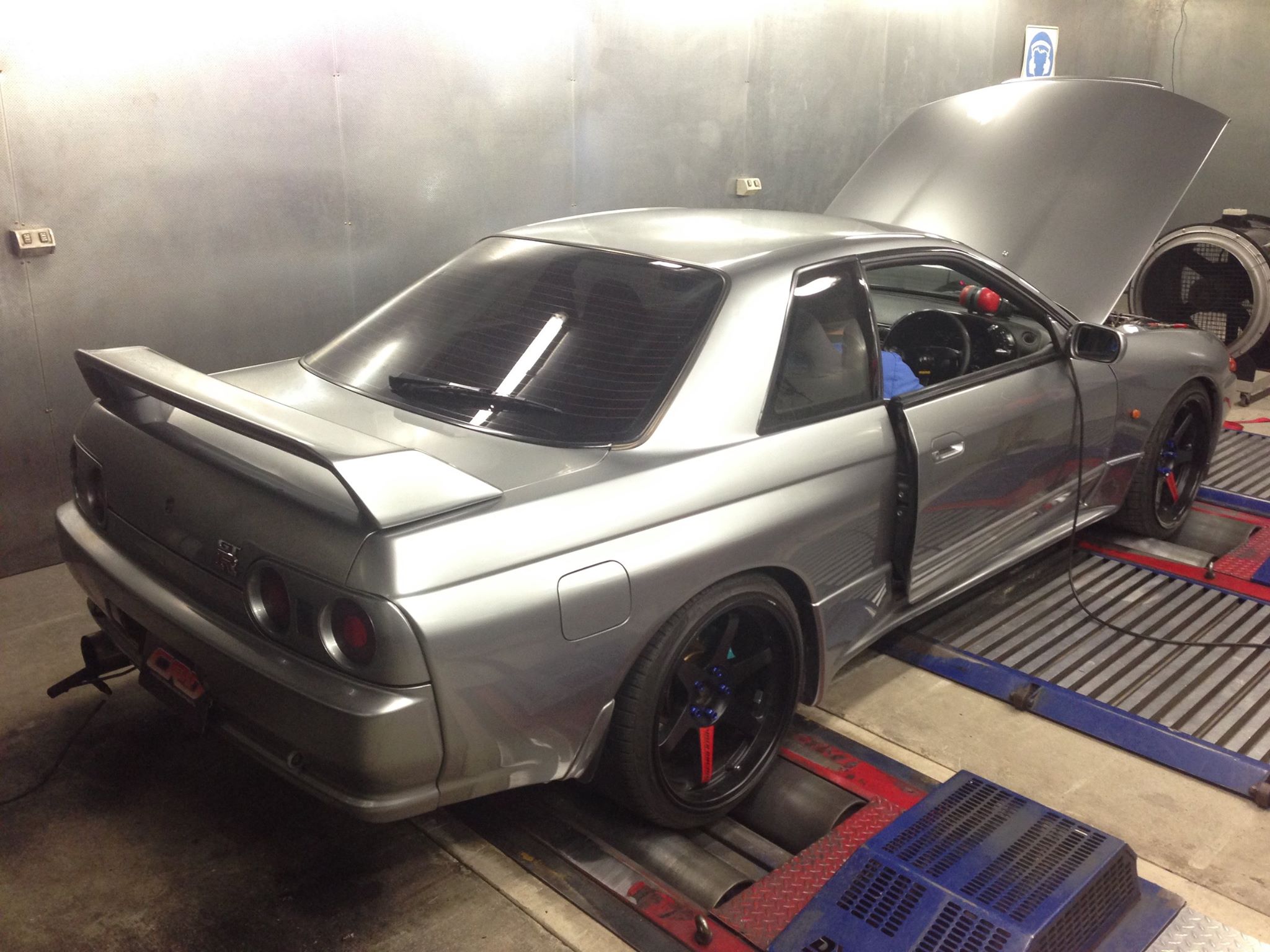 Nissan Skyline GTR R32... - Croydon Racing Developments