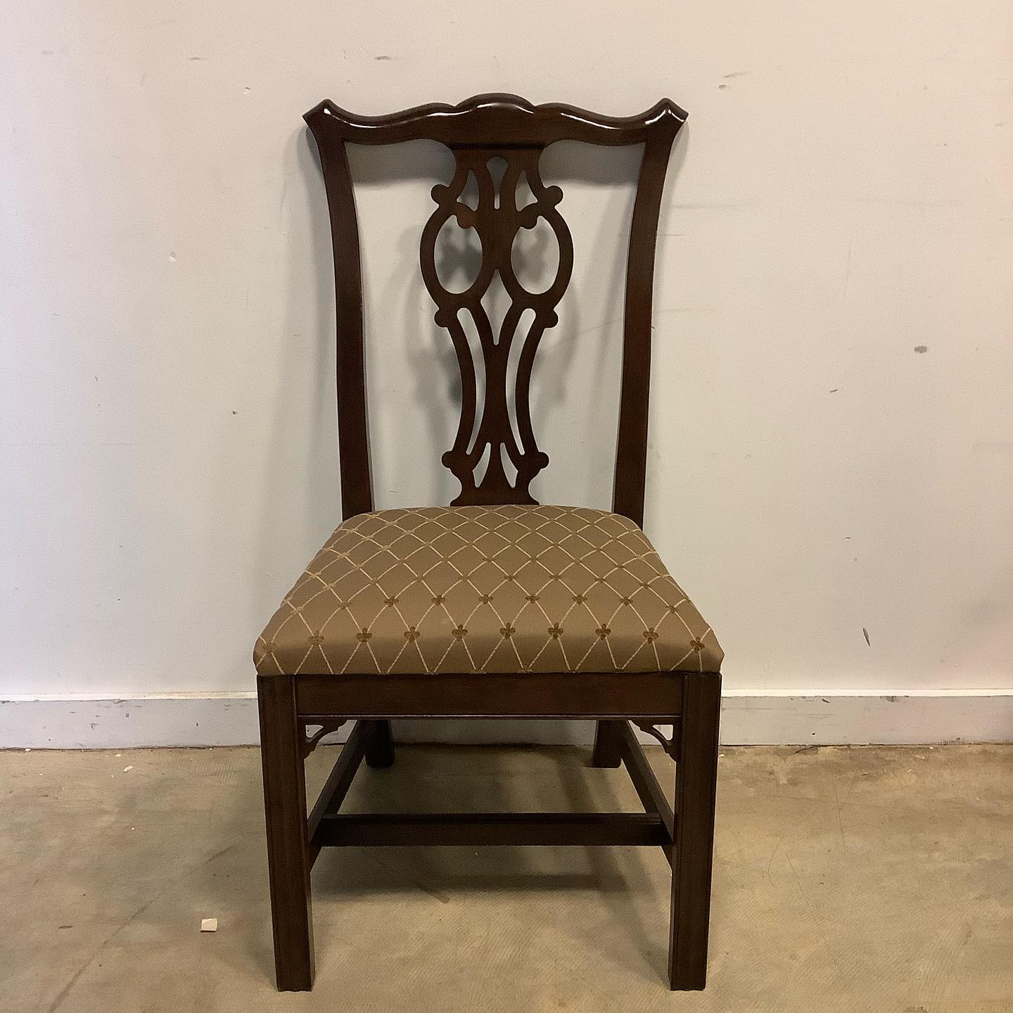 Duncan Phyfe Diamond... - Invio Fine Furniture Consignment