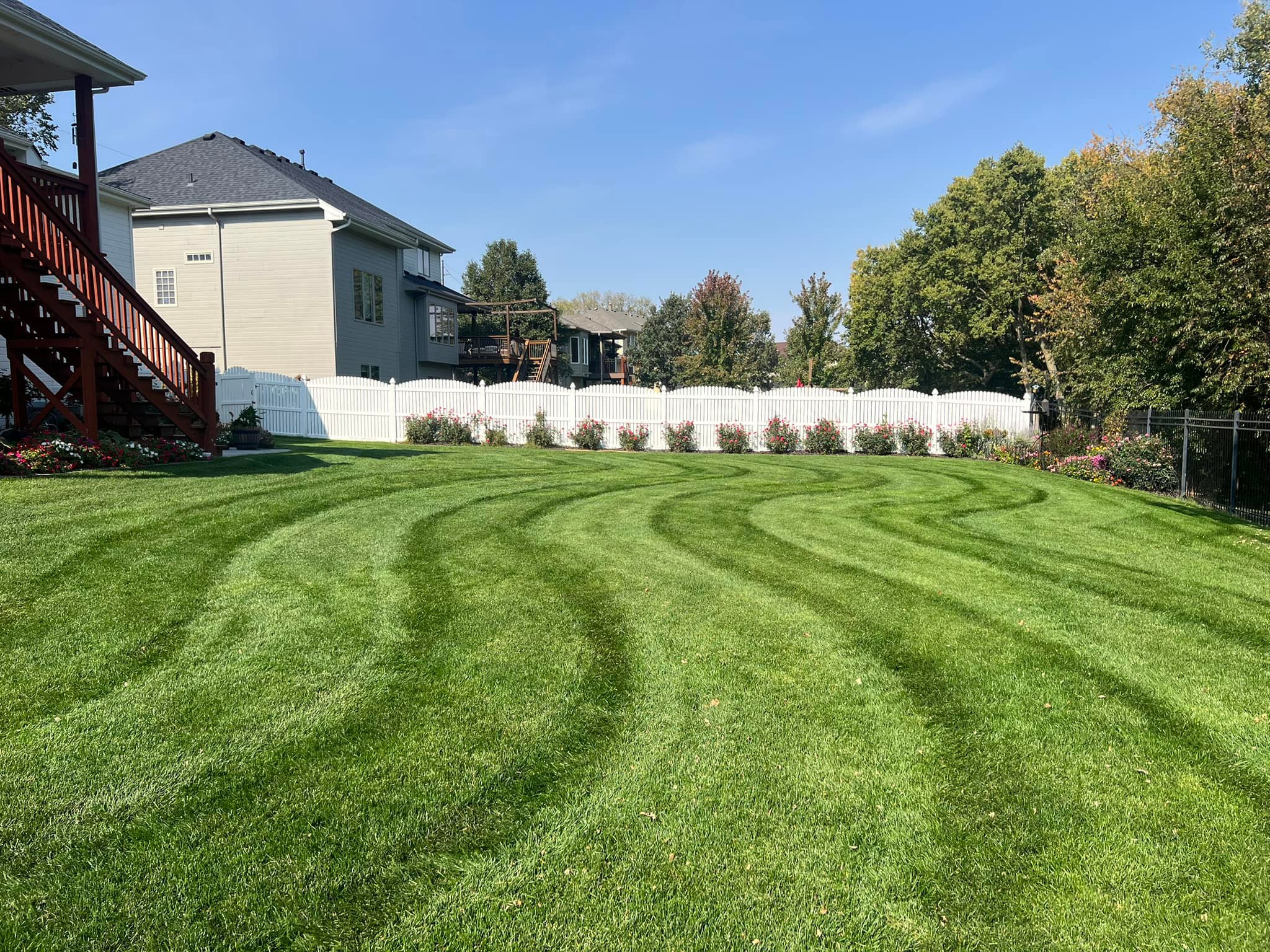 Pristine Green Lawn Services LLC