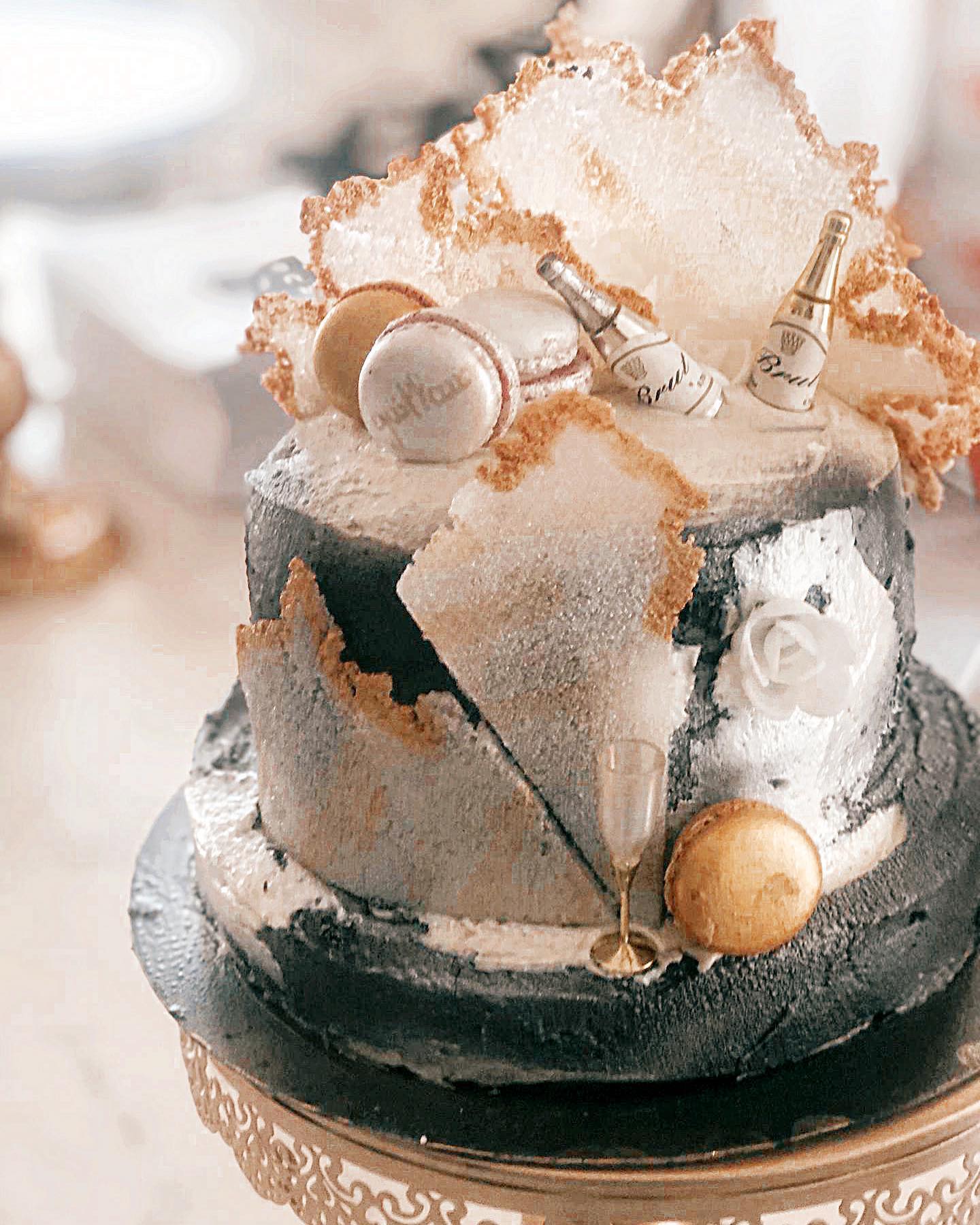 Pretty Little Donuts La Louviere Gateau Pour Homme Facebook