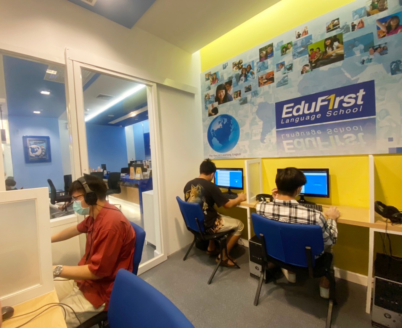 EduFirst School - บรรยากาศของน้องๆ ที่จัดกลุ่มชวนกันมา... | Facebook
