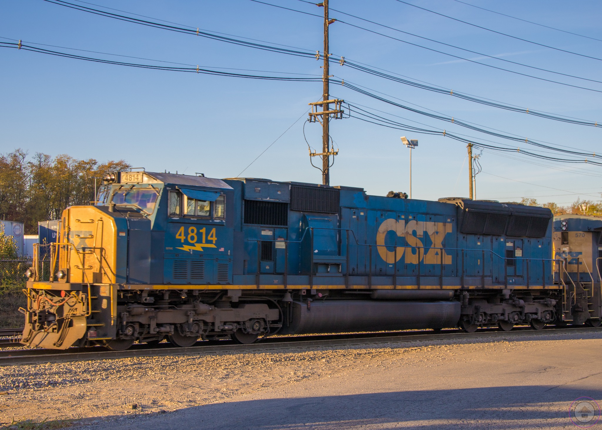 SD70MACH METX 525 locomotive in Louisville, KY