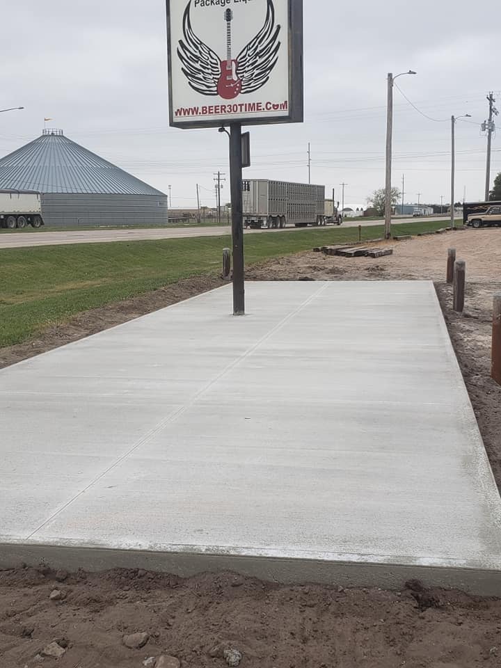 B & R Concrete & Construction