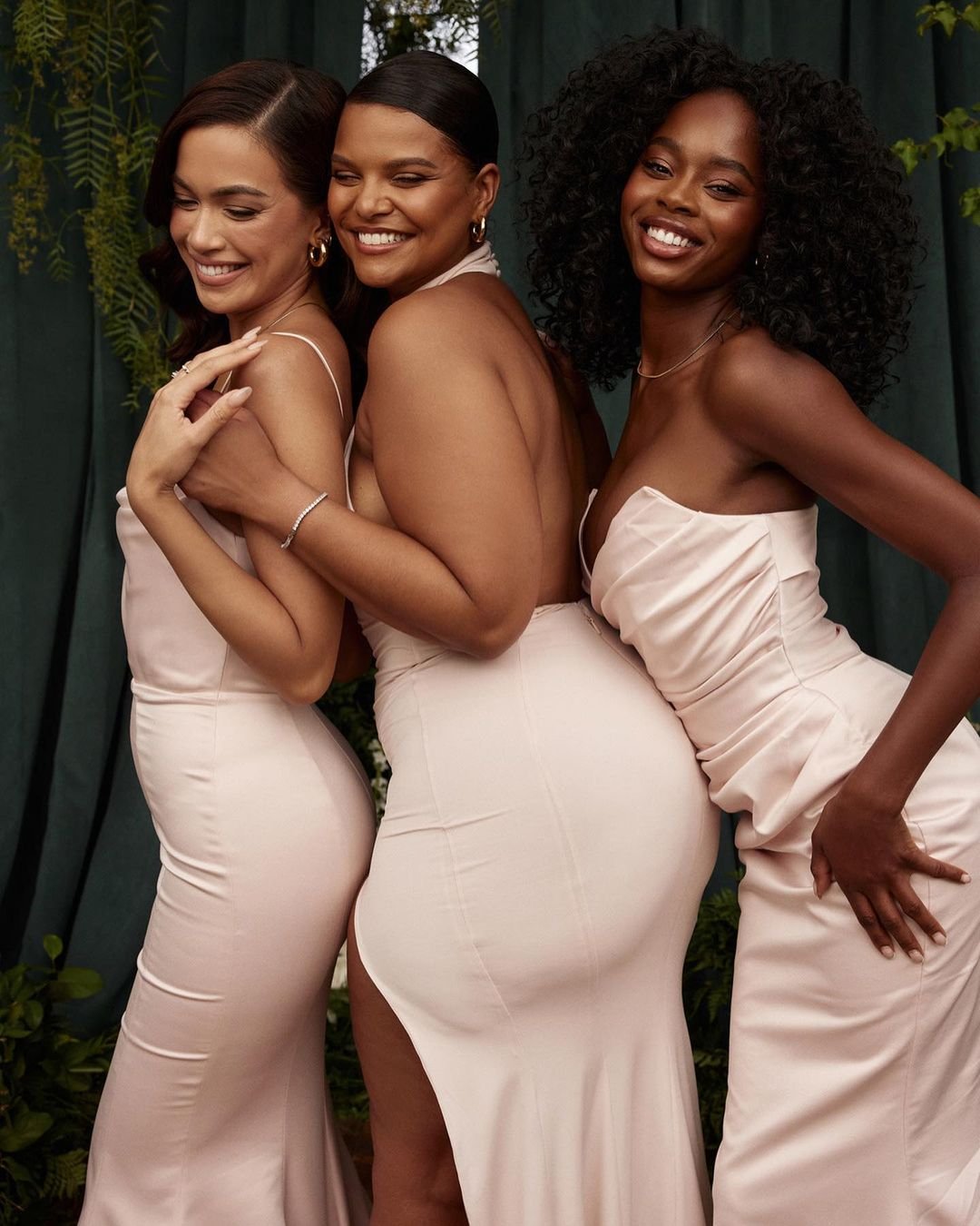 three color bridesmaid dresses Our first ever 👯‍♀️ 3 shapes in 3 colors so your bridesmaids can all wear the same shape + same OR different shapes in the same color so they Size Range:14-32 Lace and Embellished Cutter & Buck Skyline
