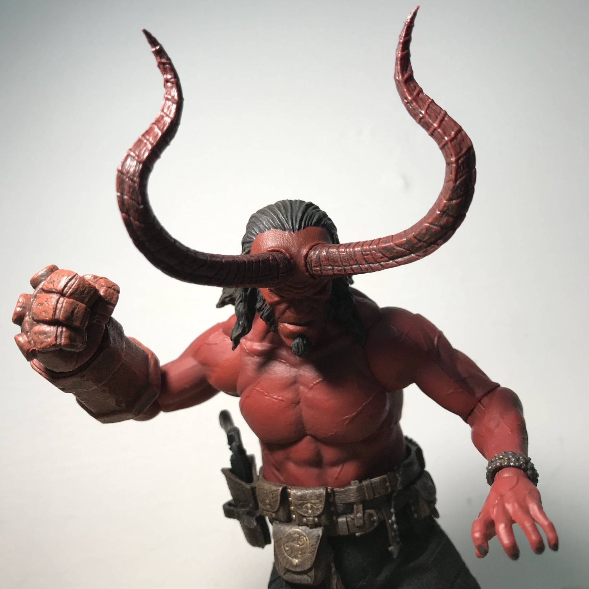 Mezco Toyz 'Hellboy' (2019) One:12 Collective (Anung un Rama) PX
