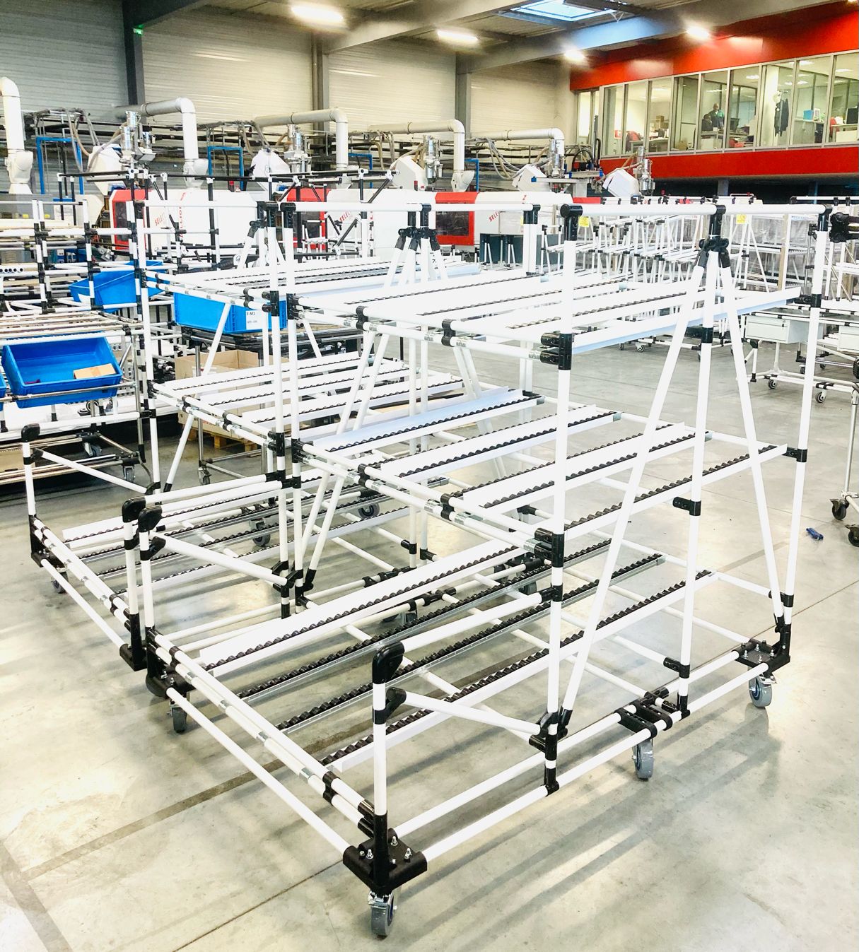 Trilogiq - Proyecto de Flow racks de grandes dimensiones fabricados en ...
