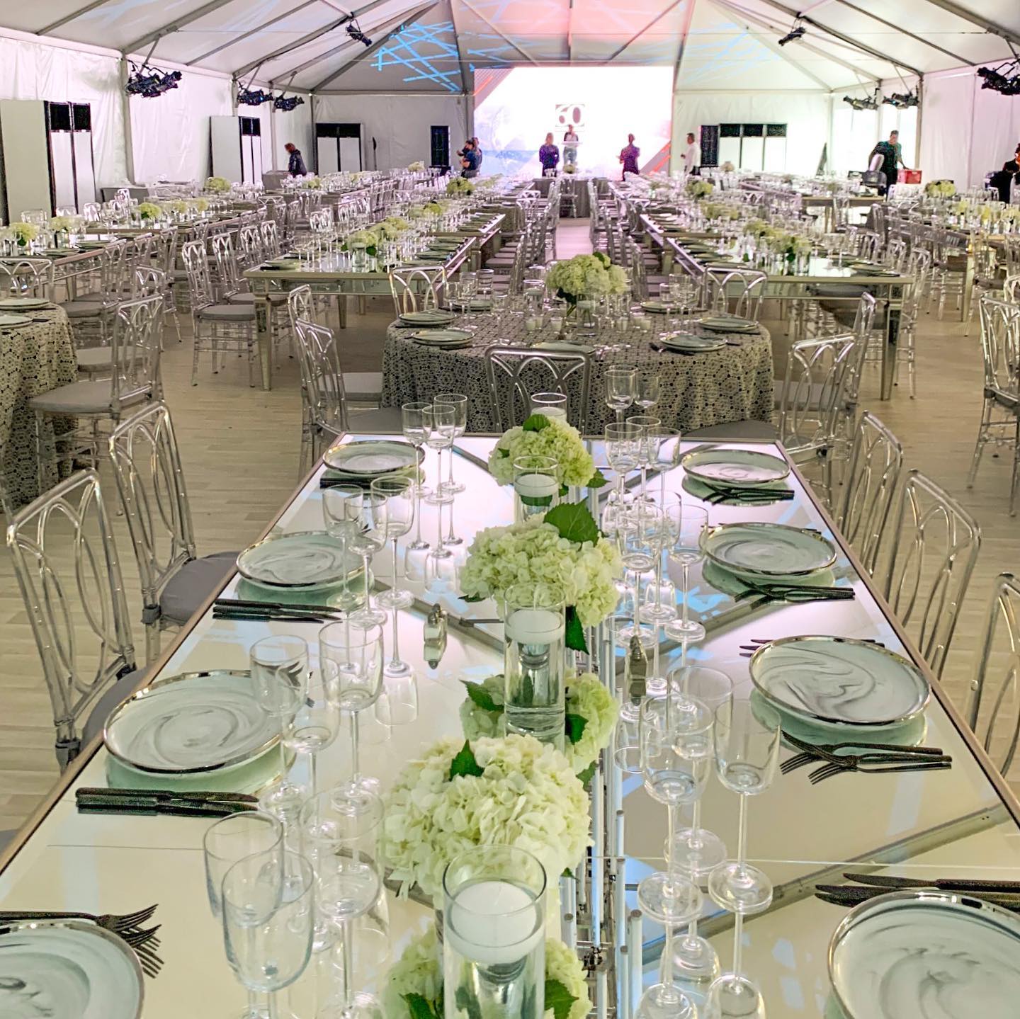 Rick's Flowers - It was 500 hydrangeas 😲 for an elegant...