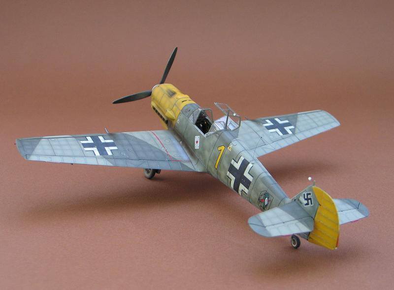 Griffith - A superb Eduard 1/48 Bf109E by Aleksandar Mladenovic. More ...
